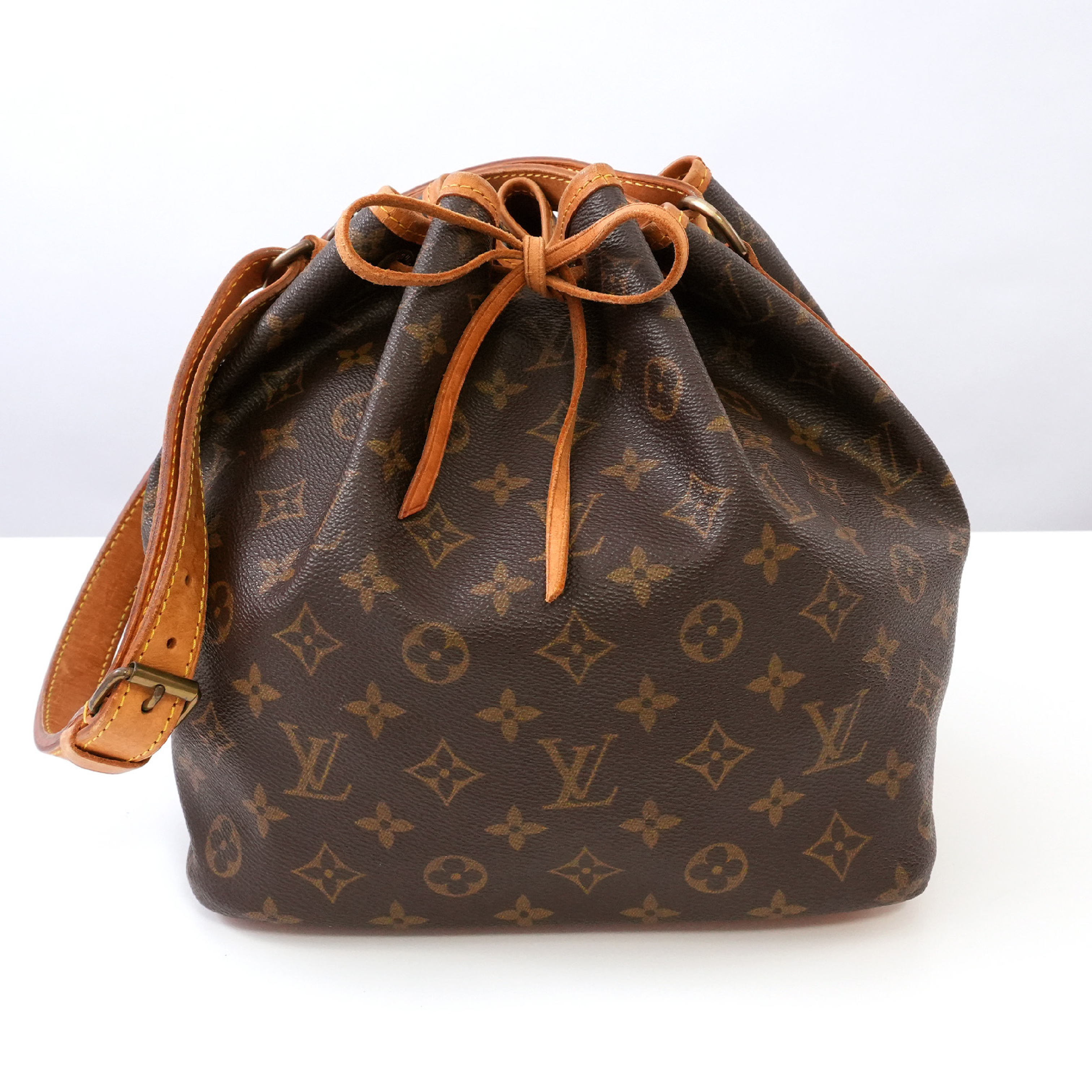 Monogram Petit Noé M42226 Shoulder Bag