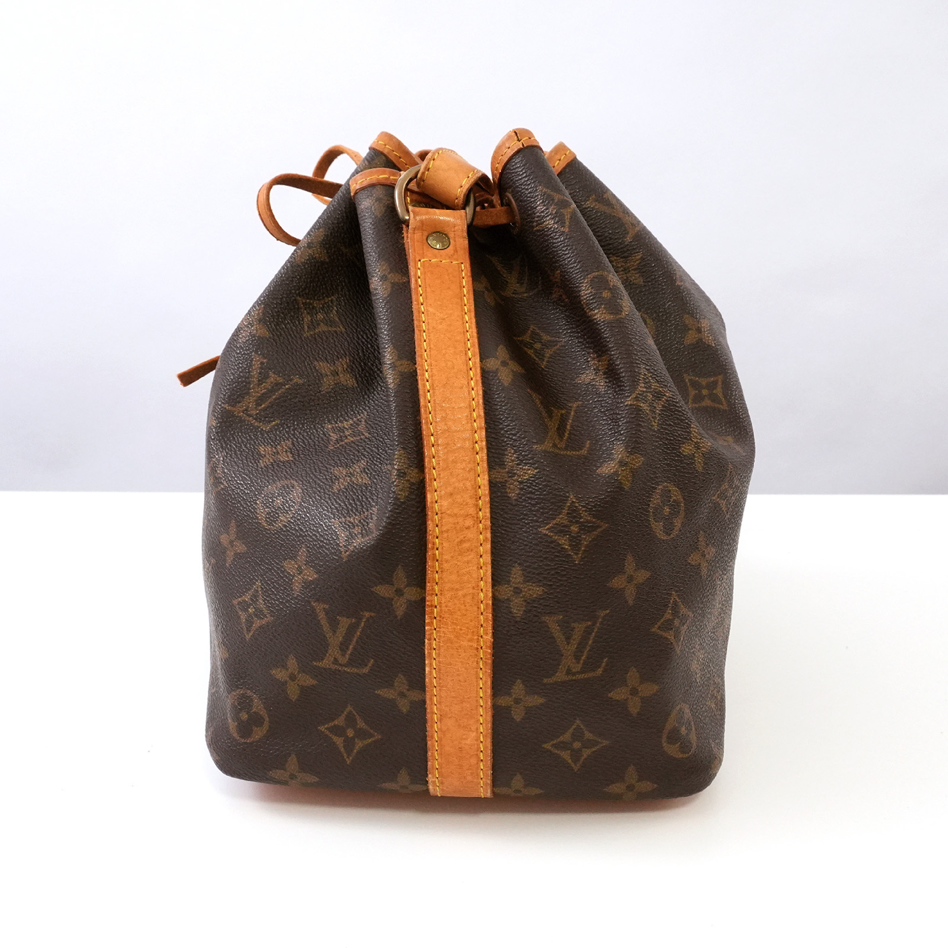 Monogram Petit Noé M42226 Shoulder Bag — view 5
