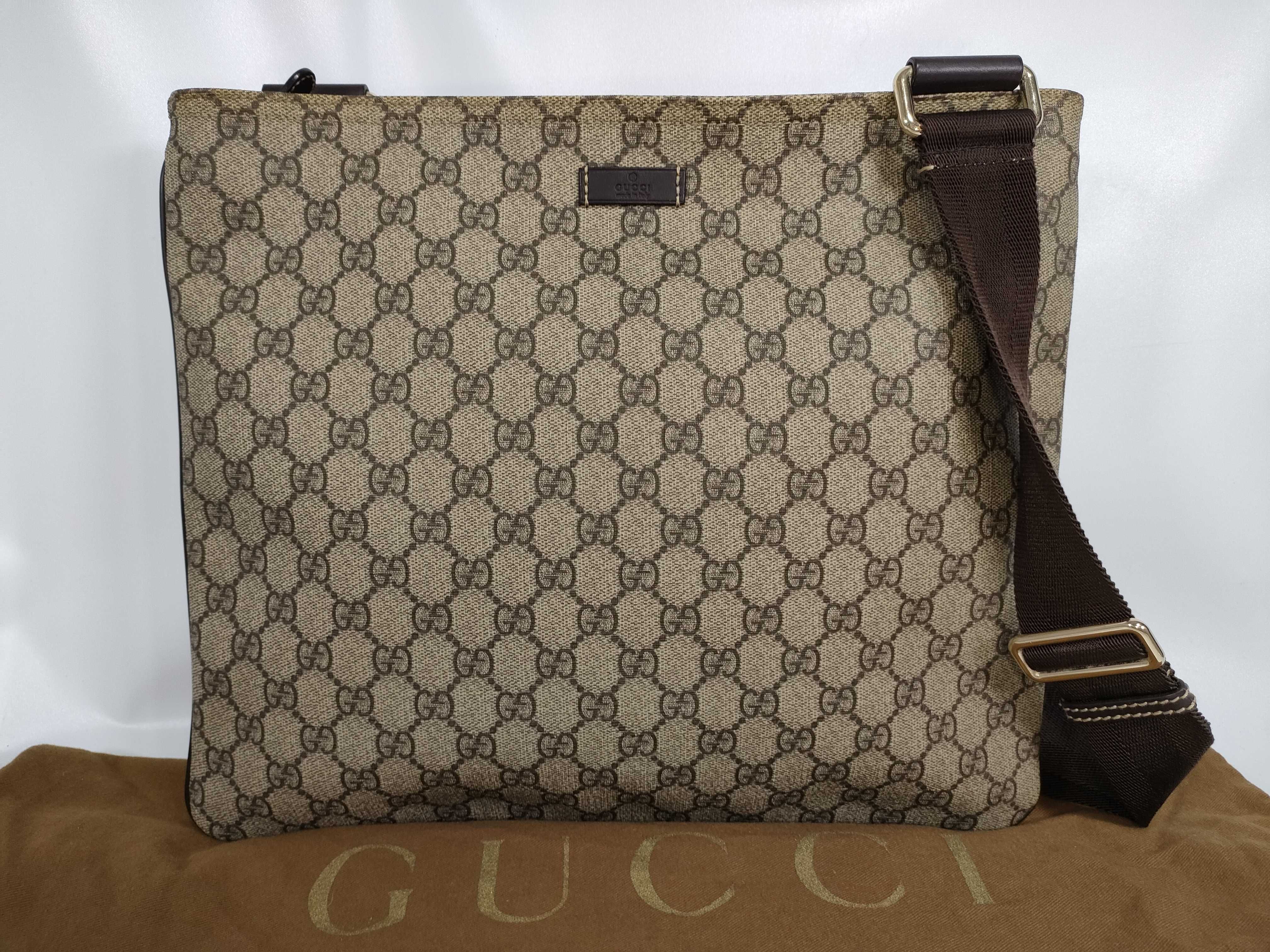 GG Supreme Messenger Crossbody Bag (Shoulder Bag)