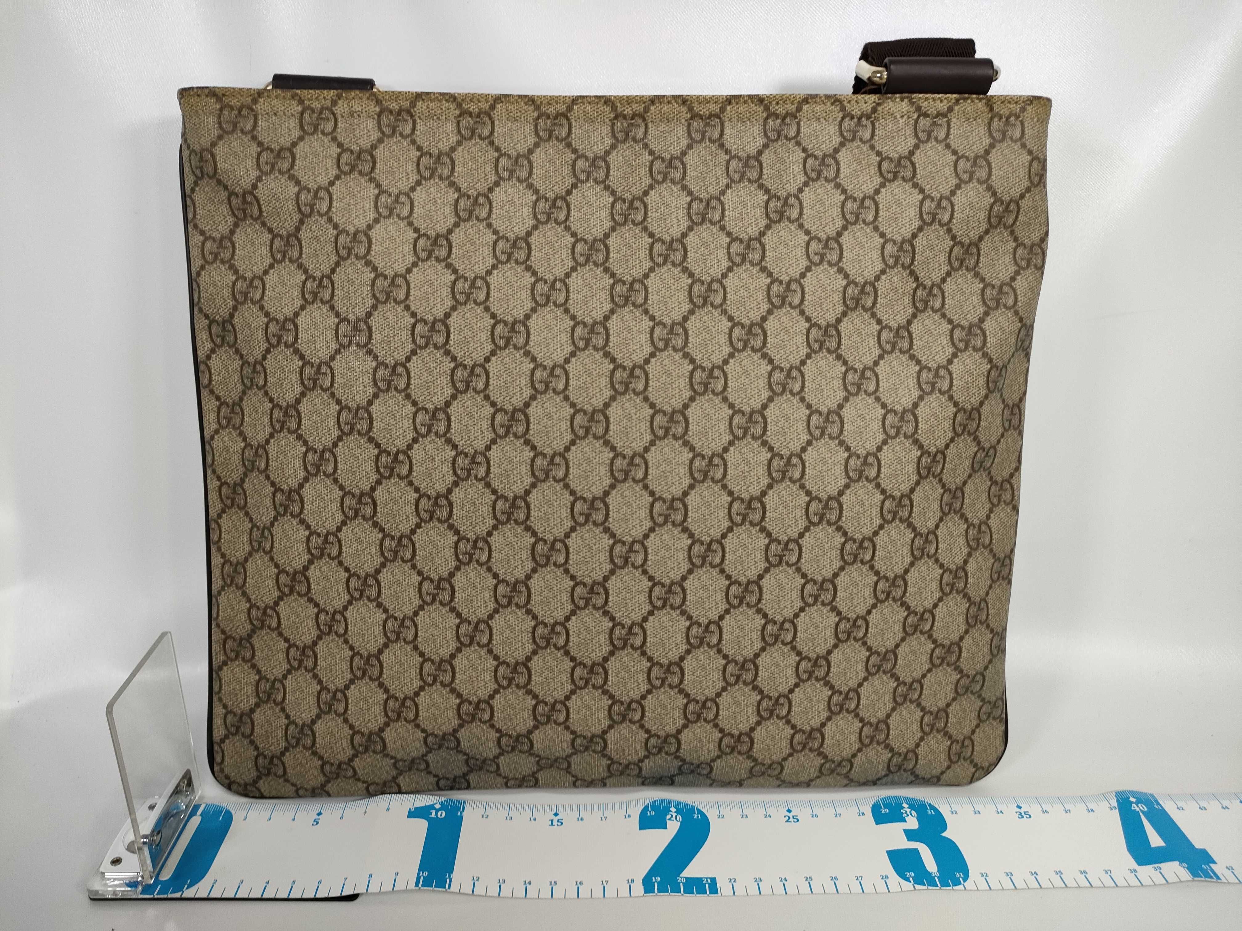 GG Supreme Messenger Crossbody Bag (Shoulder Bag) — view 2