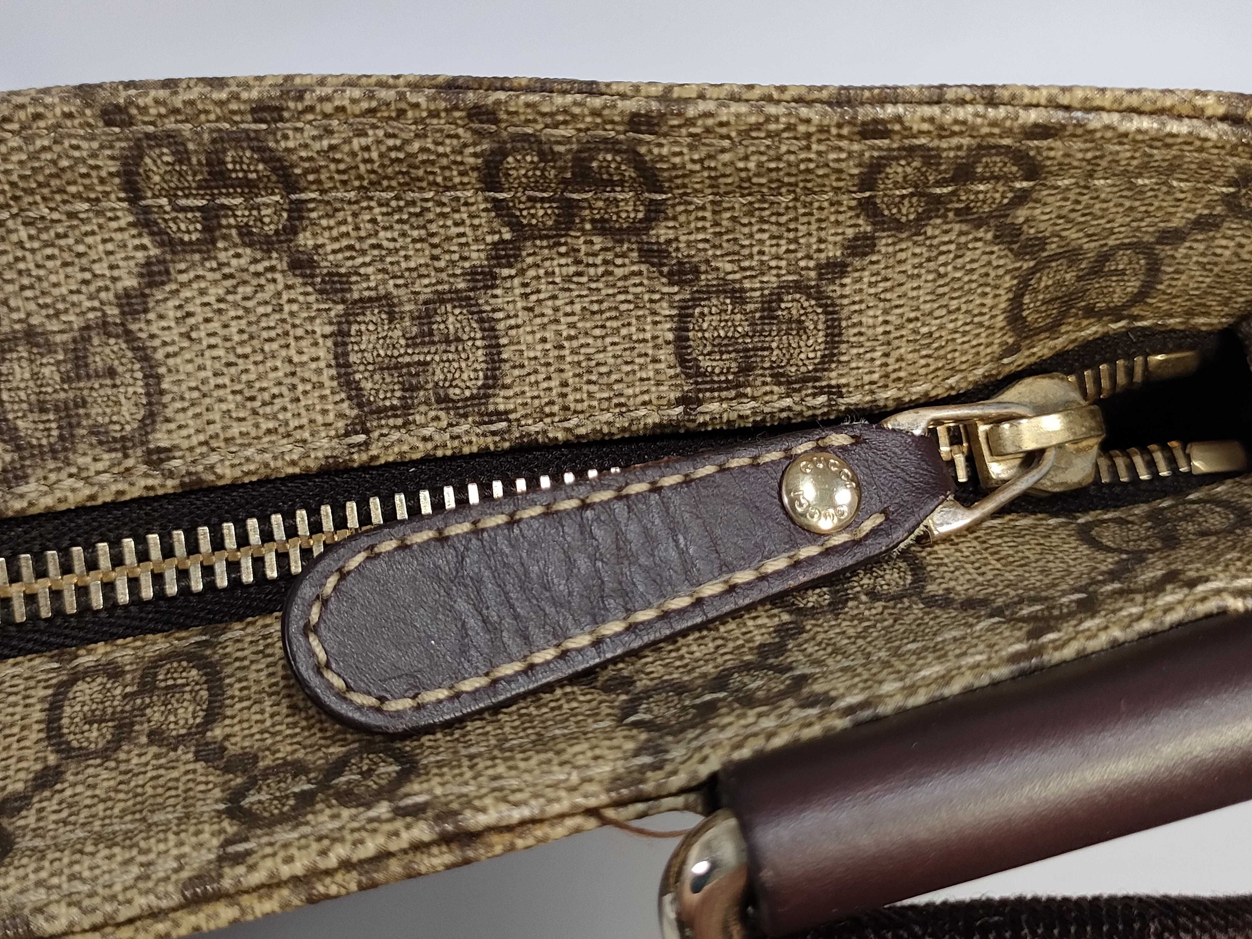 GG Supreme Messenger Crossbody Bag (Shoulder Bag) — view 12