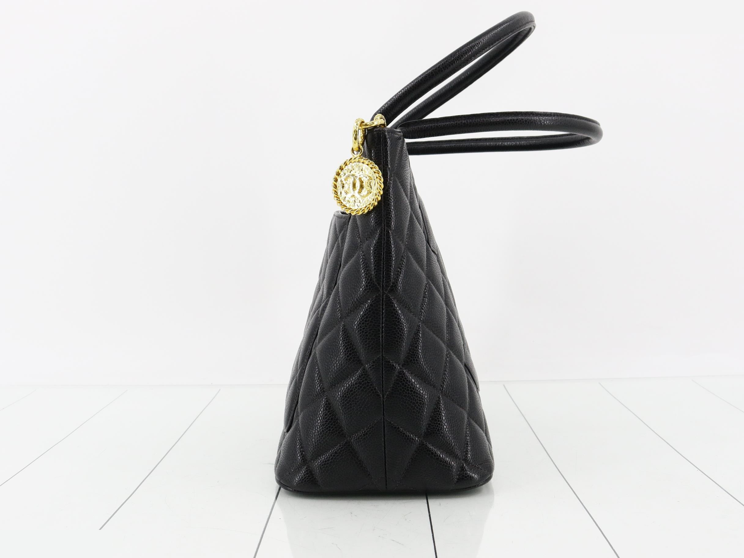 Caviar Skin Tote Bag — view 4