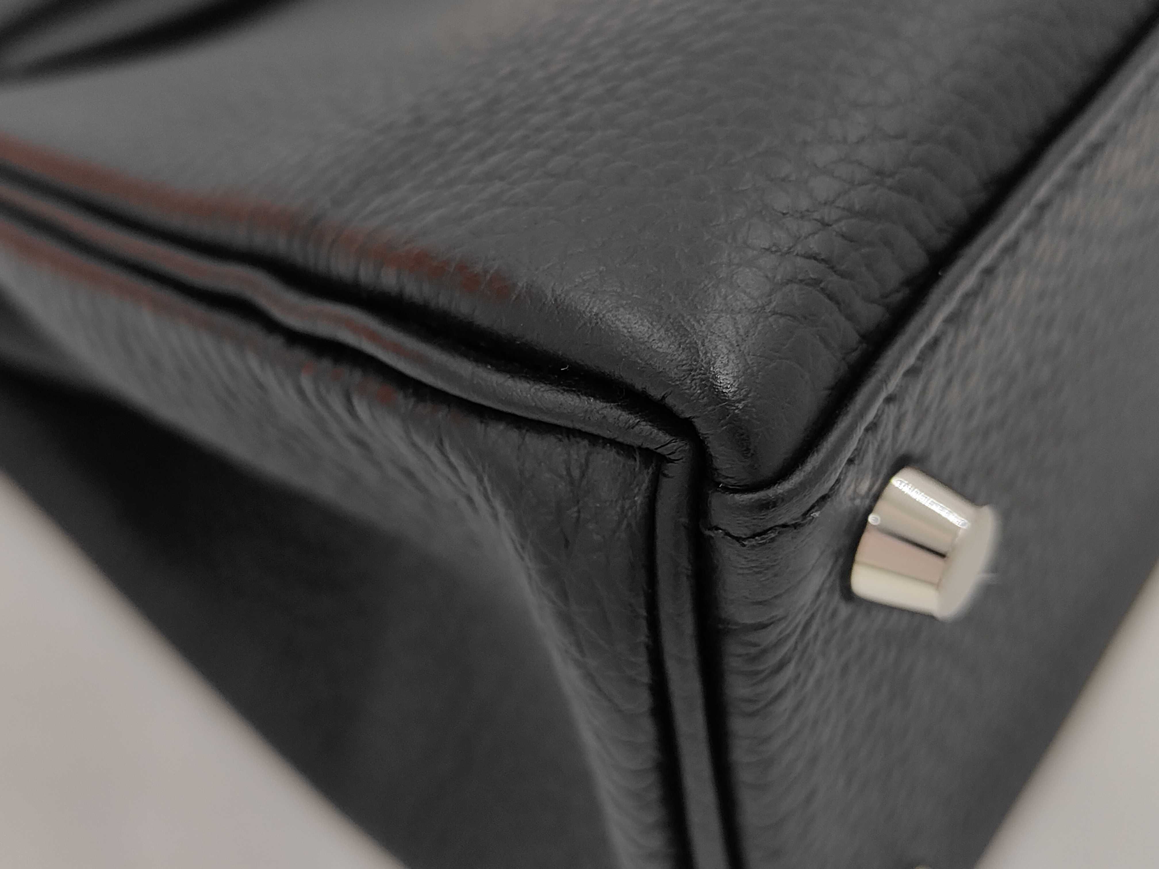 Kelly 25 Togo Leather Handbag, Black, Silver Hardware, Z Stamp — view 3