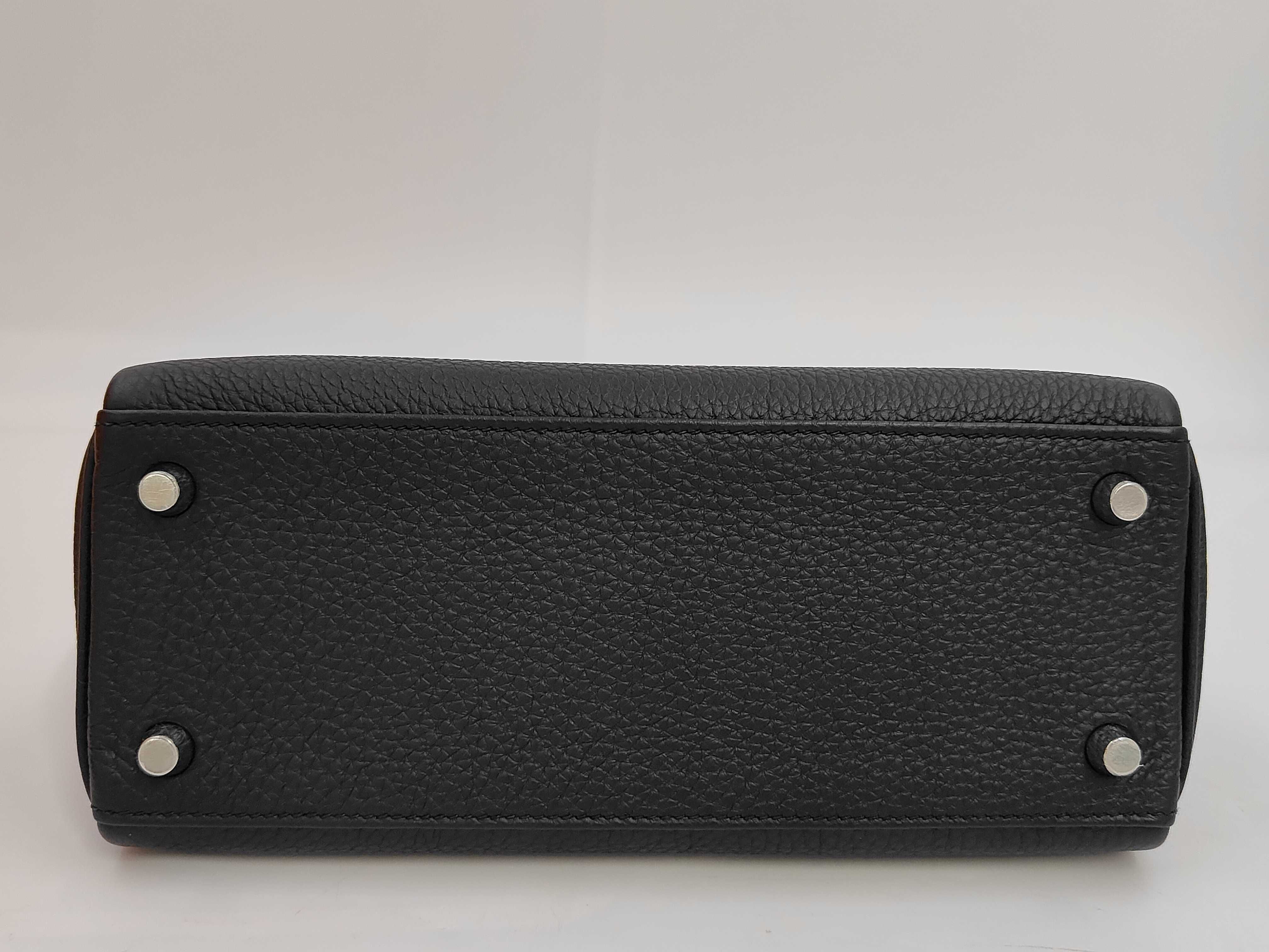 Kelly 25 Togo Leather Handbag, Black, Silver Hardware, Z Stamp — view 4