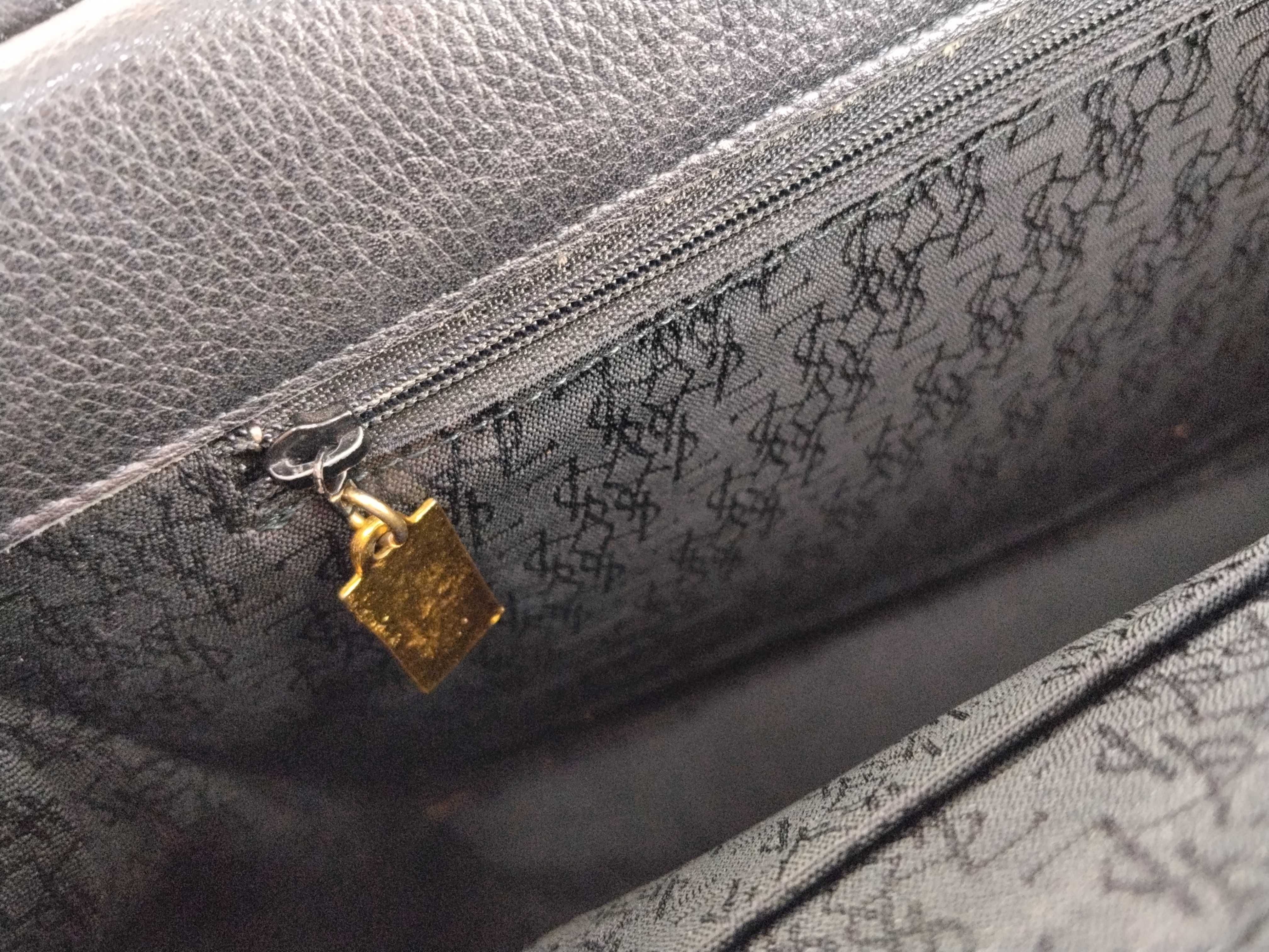 shoulder bag — view 14