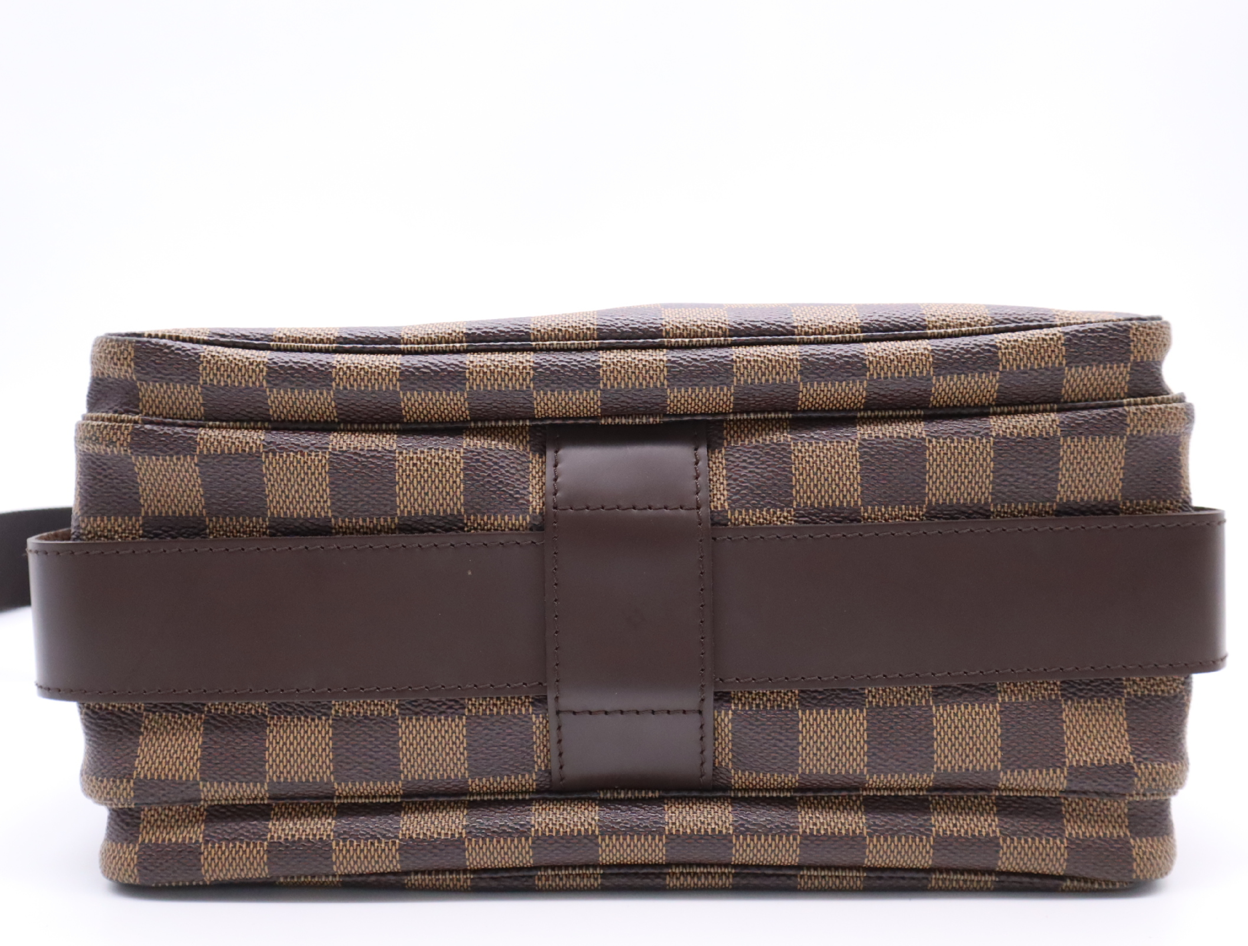 N45255 Damier Naviglio Shoulder Bag — view 4