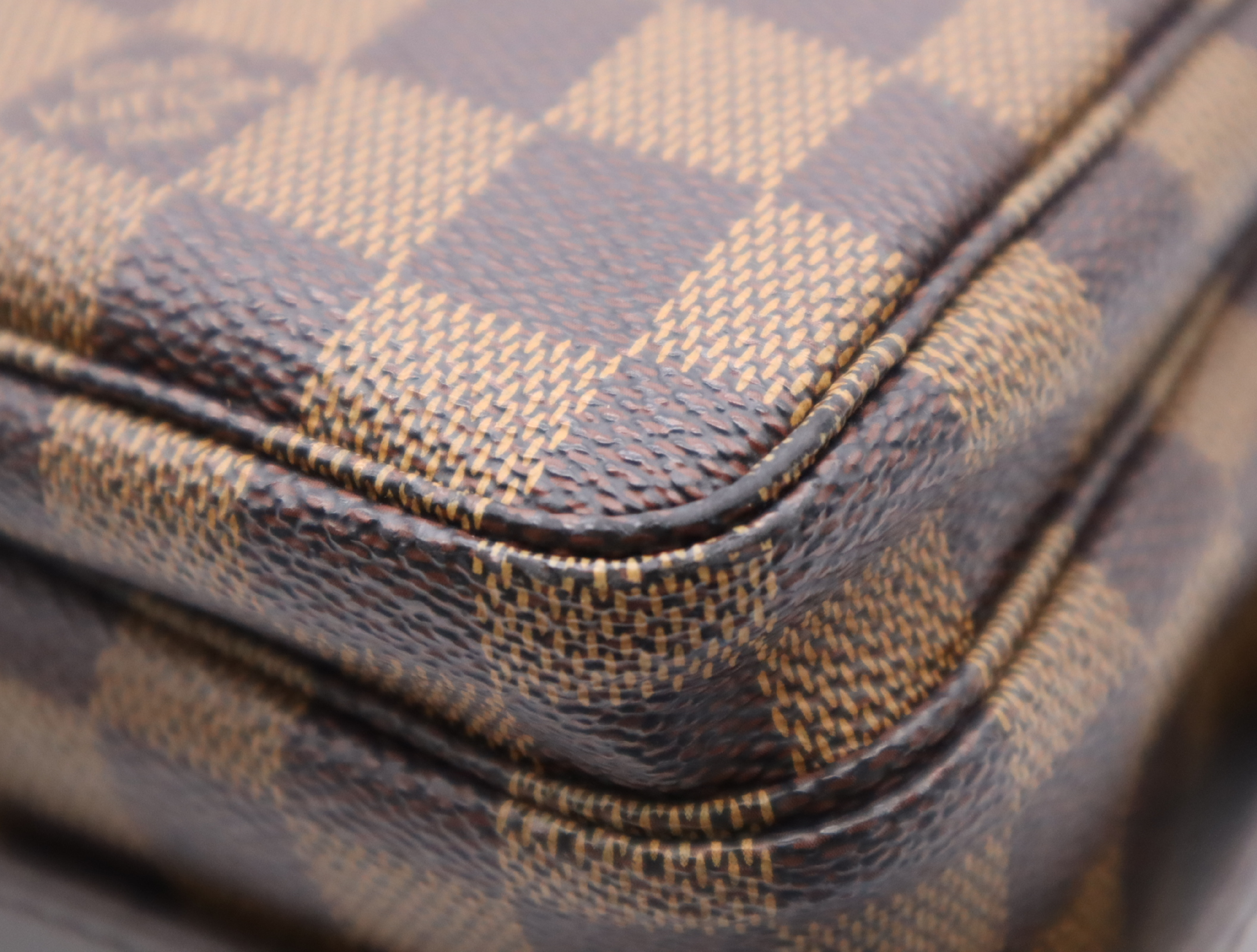N45255 Damier Naviglio Shoulder Bag — view 7