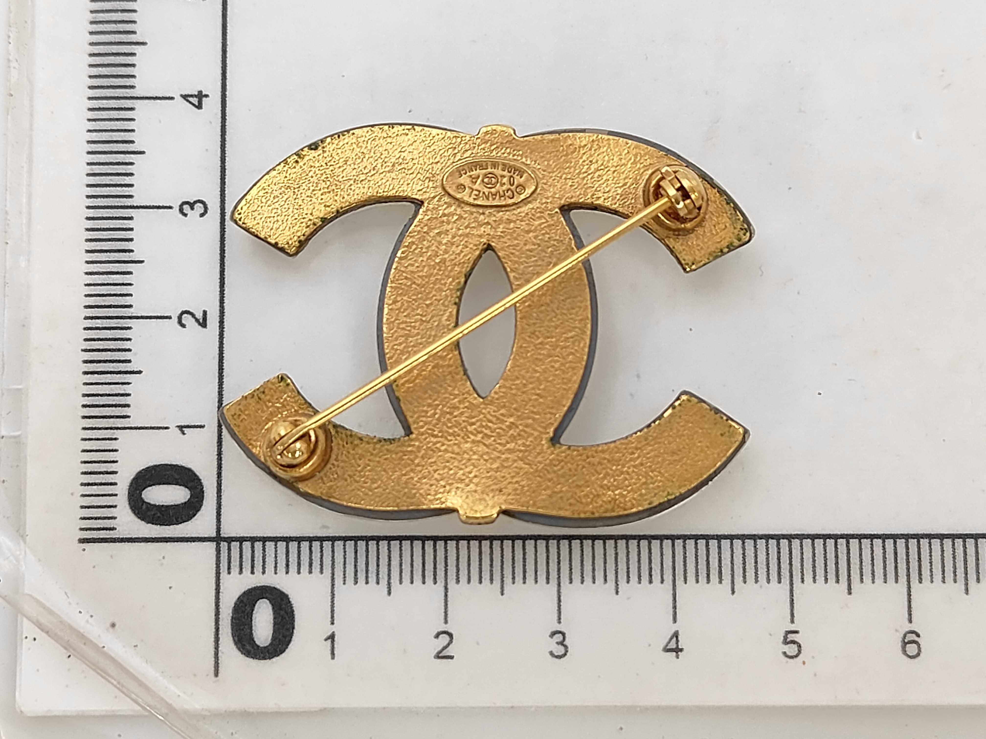 Brooch, Clear, with Plate, 02A — view 3