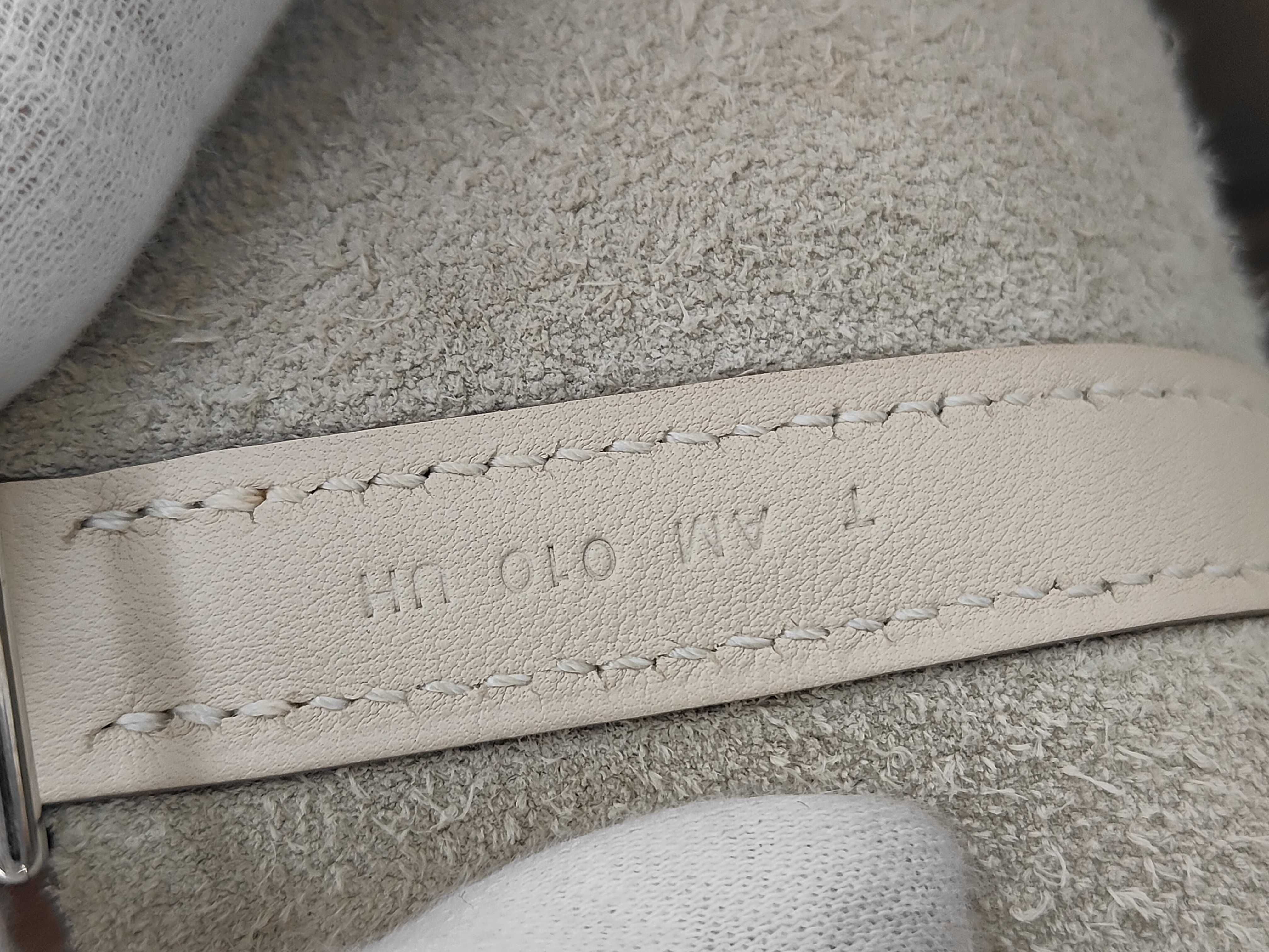 Picotin Lock Touch MM, Silver Hardware, Taurillon Clemence Leather, T Stamp, Handbag — view 12