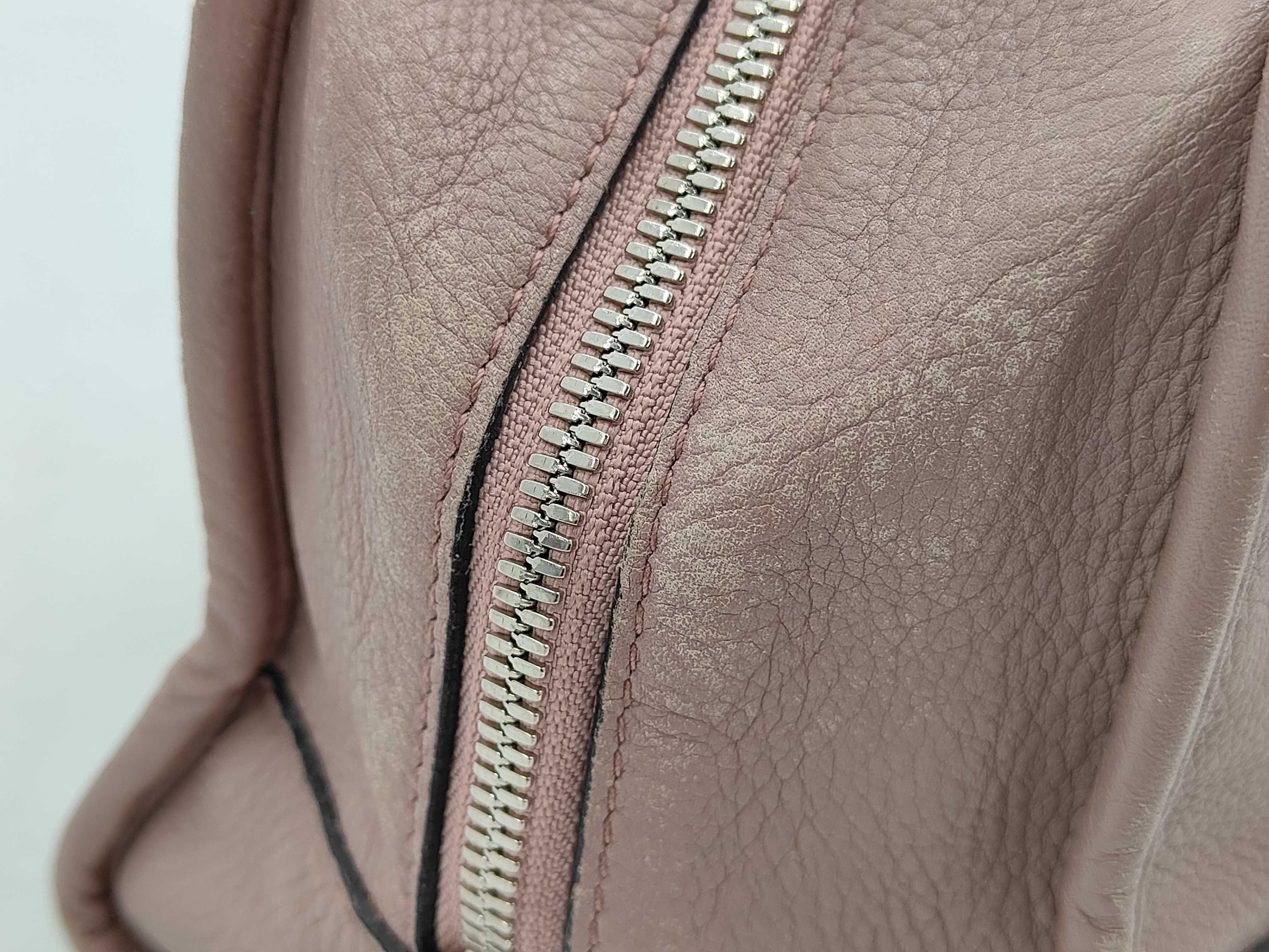 Amazona 28 Leather Tote Bag (Pink Beige) — view 9
