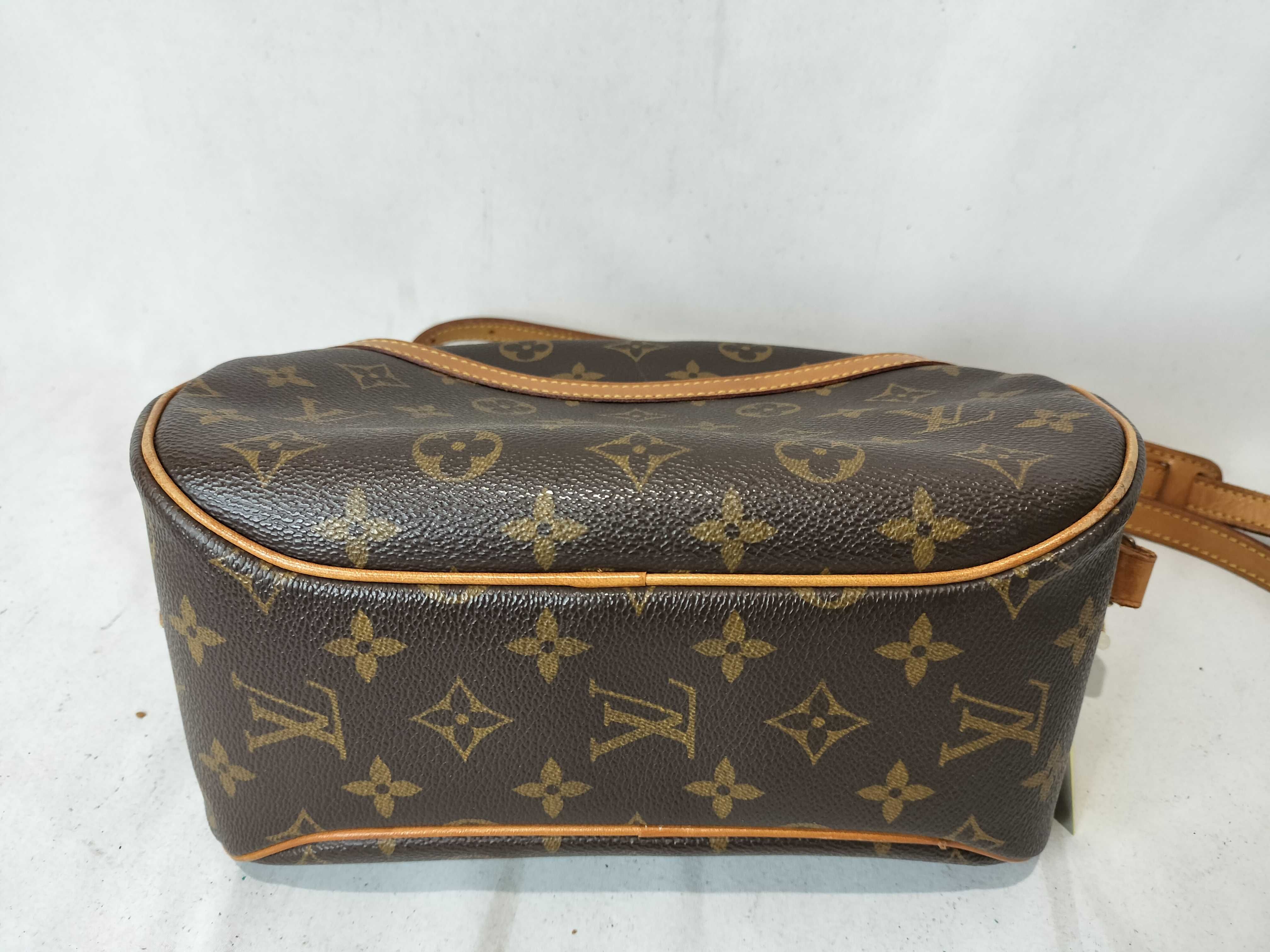 Monogram M51221 Blois Shoulder Bag — view 7