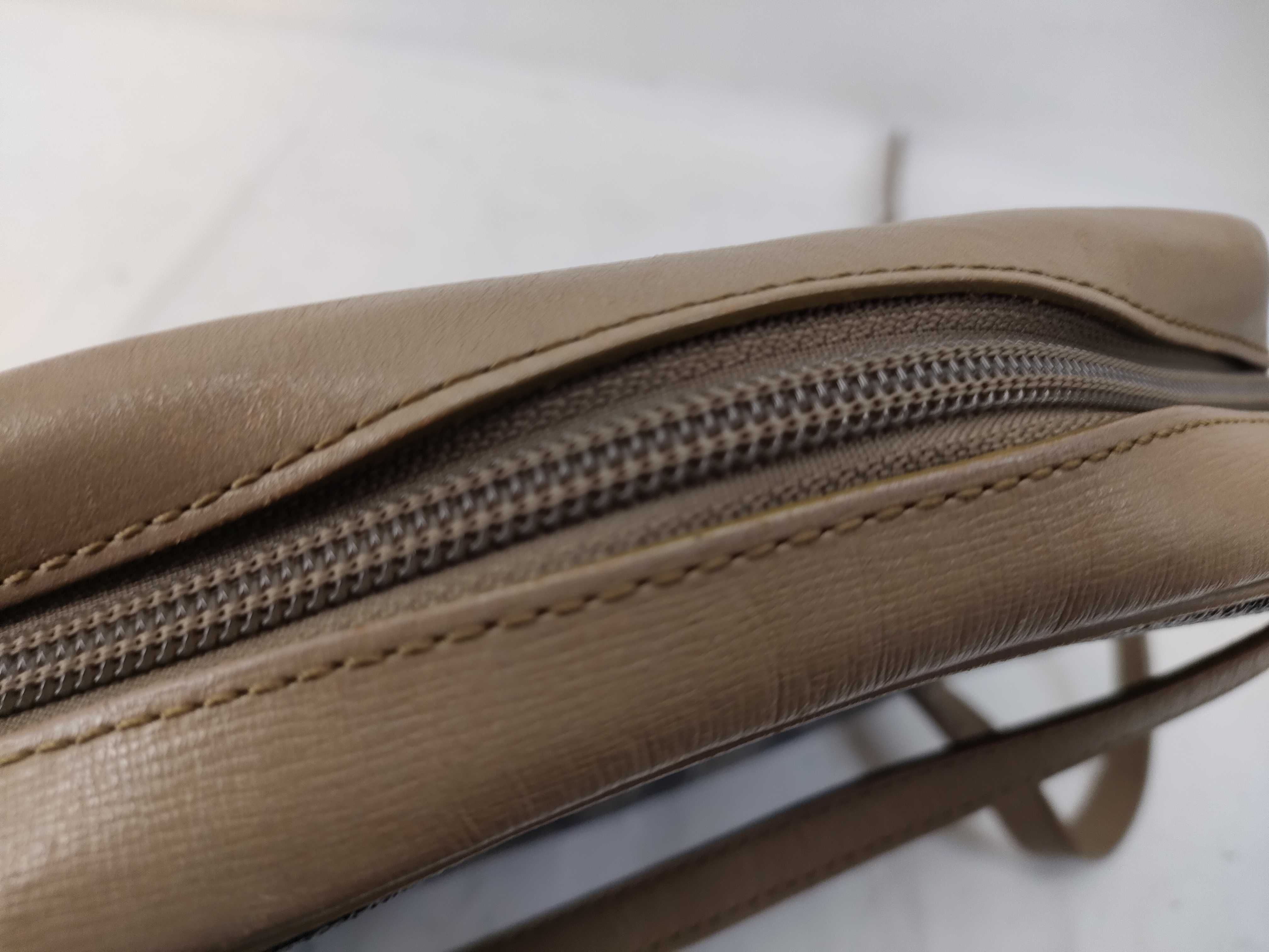 Giraffe Shoulder Bag (1 item) — view 8