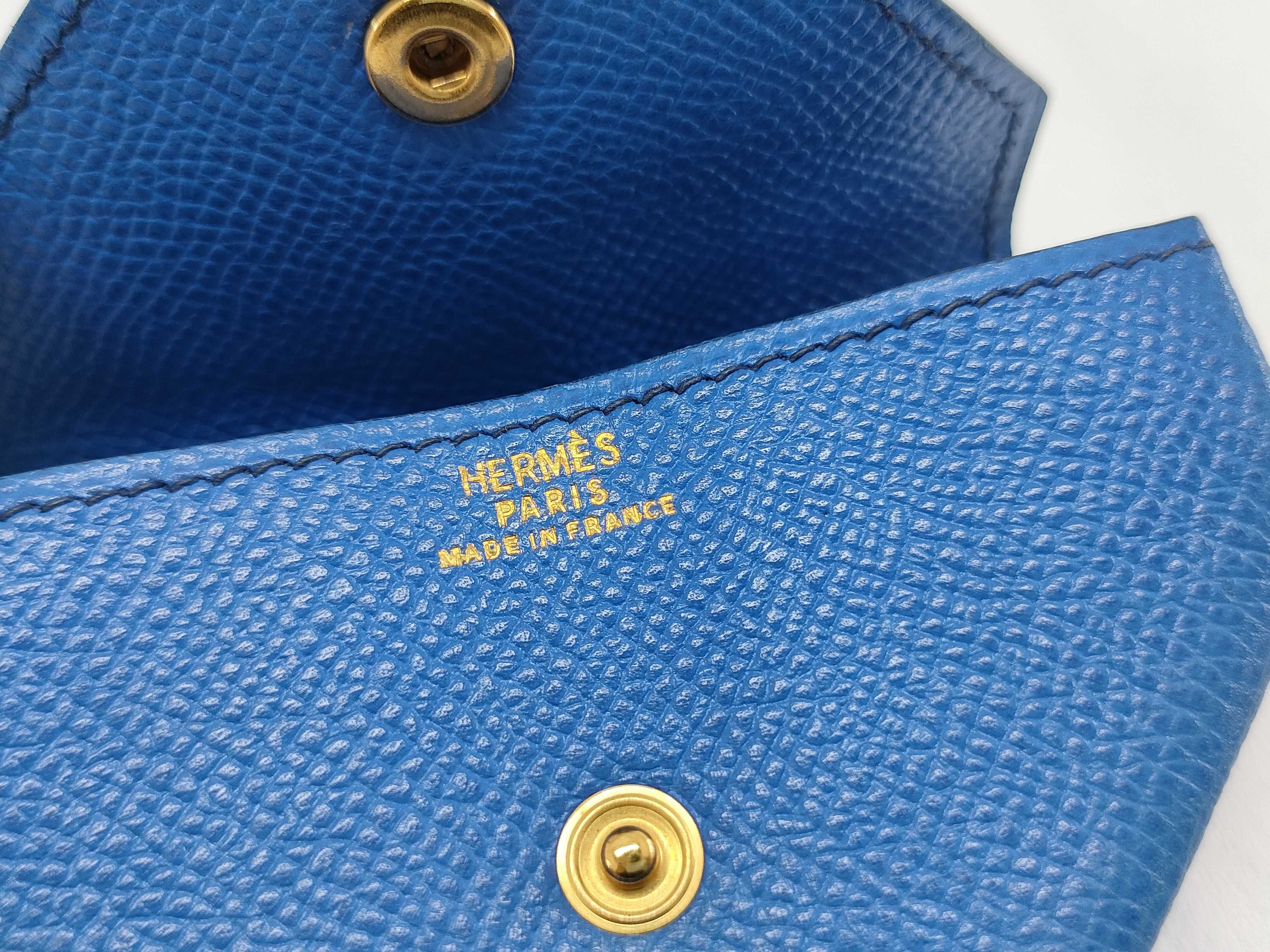 Vanquatriole Coin Case — view 11