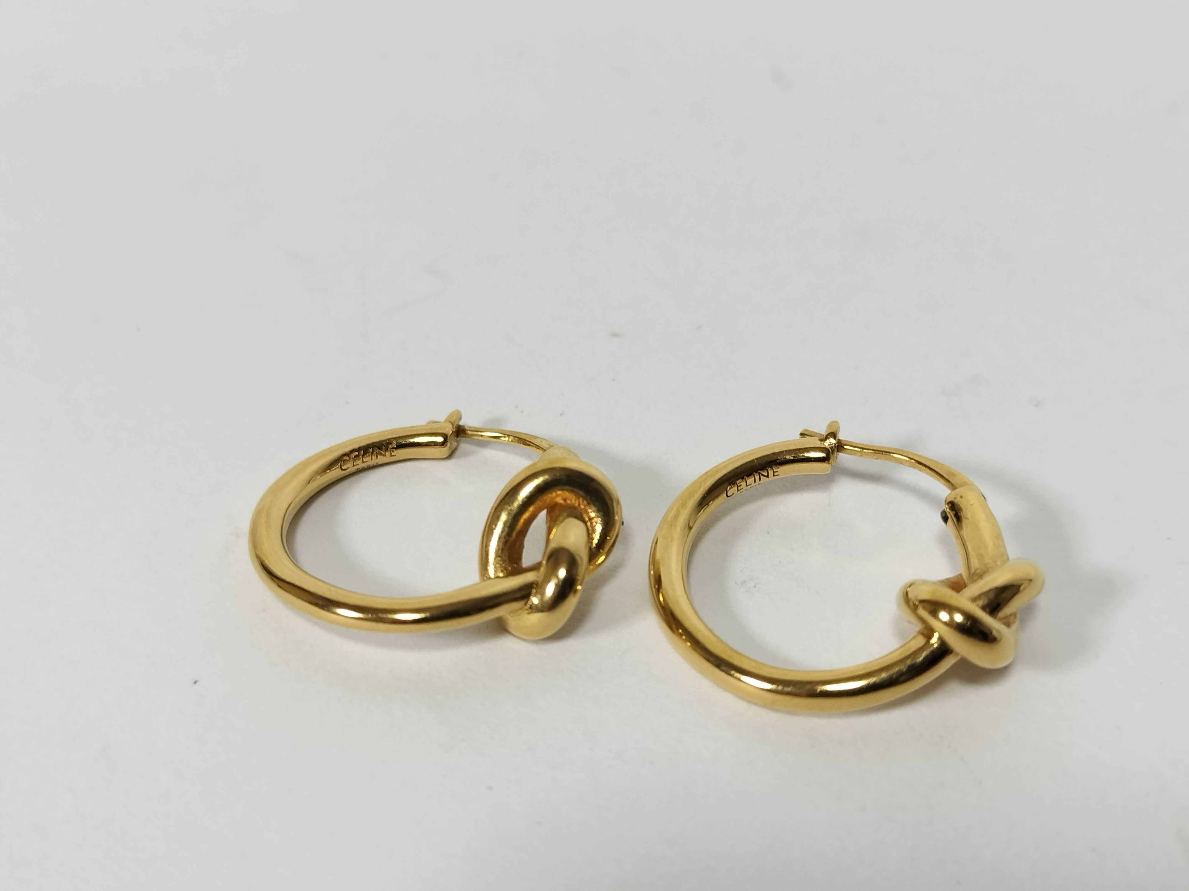 Knot Small Hoop Earrings, Gold Color, UCA1215 Earrings — view 4