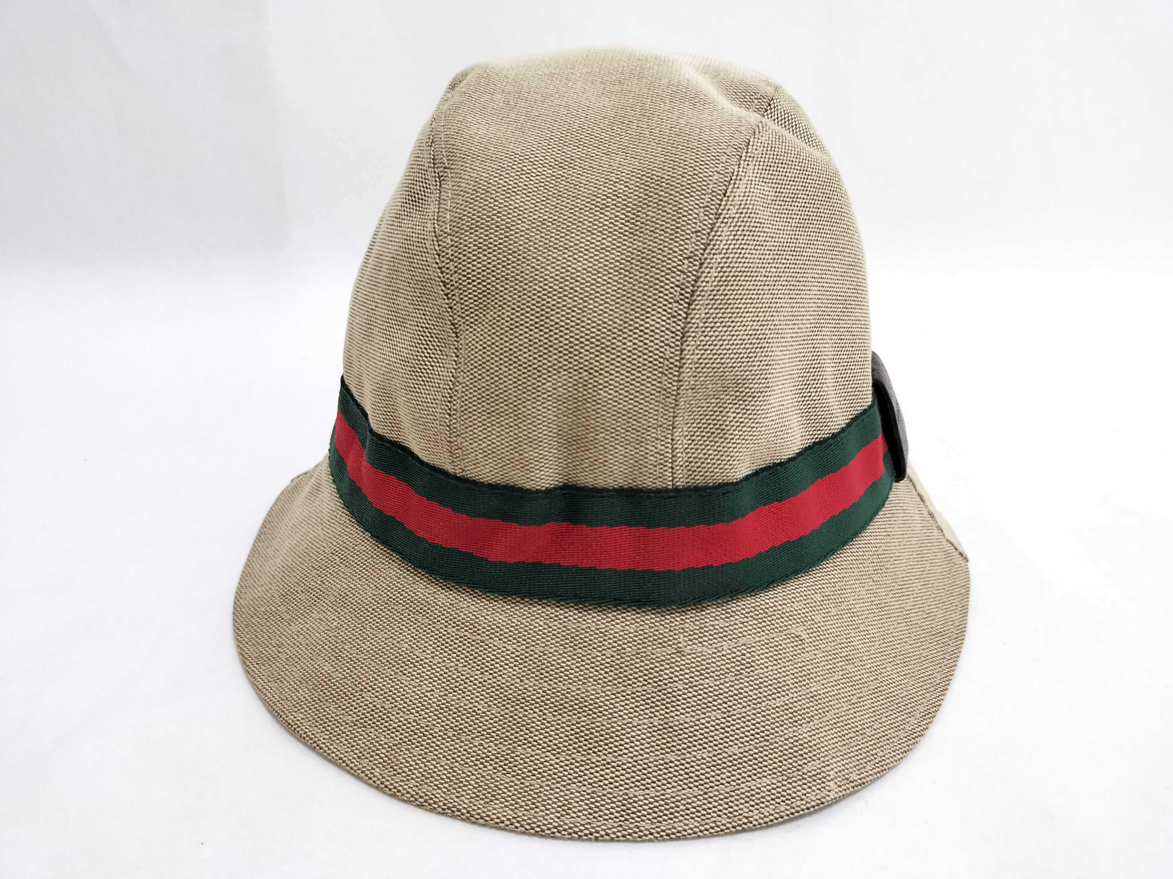 hats and other accessories