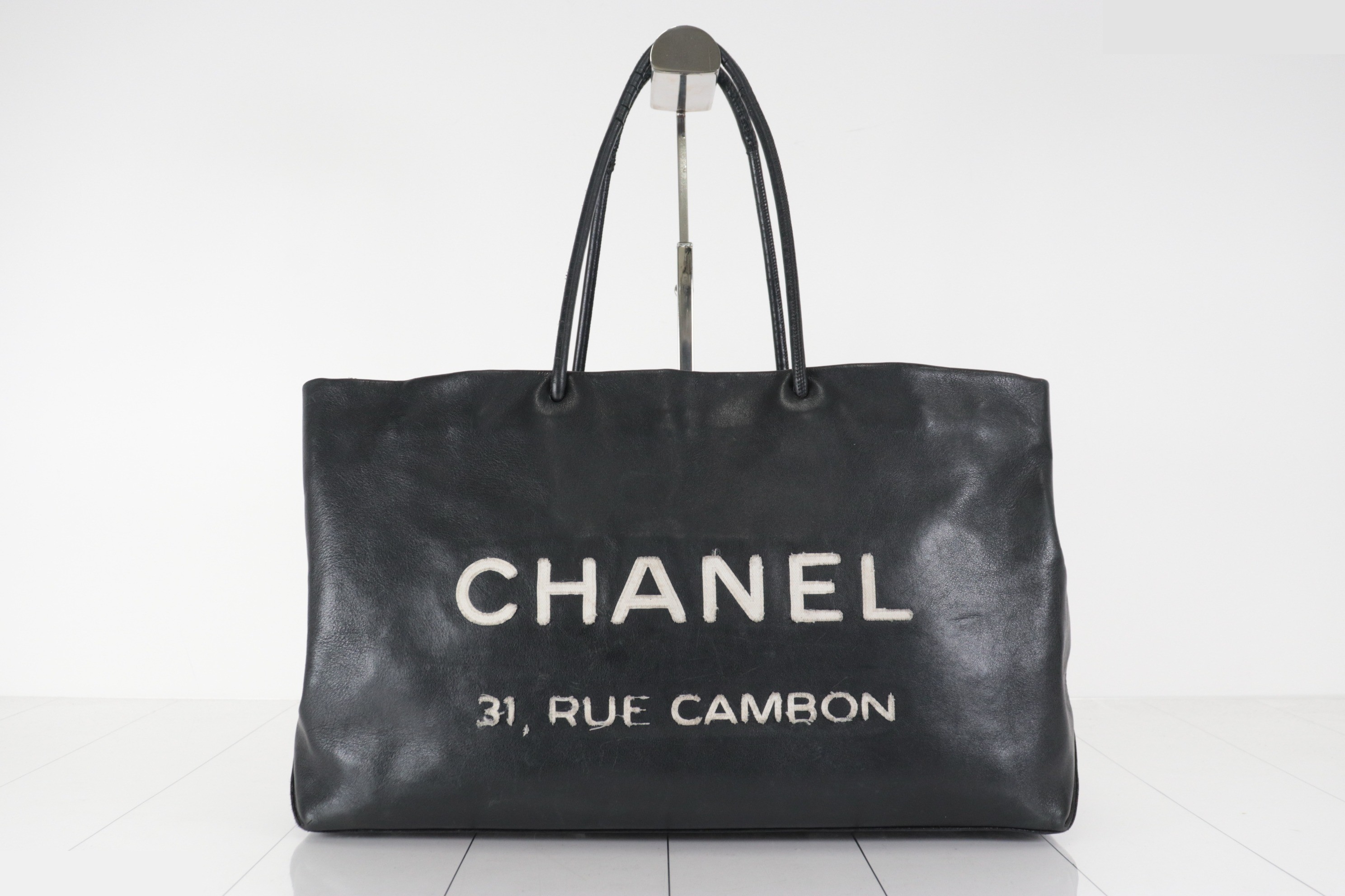 Essential Tote, No. 12