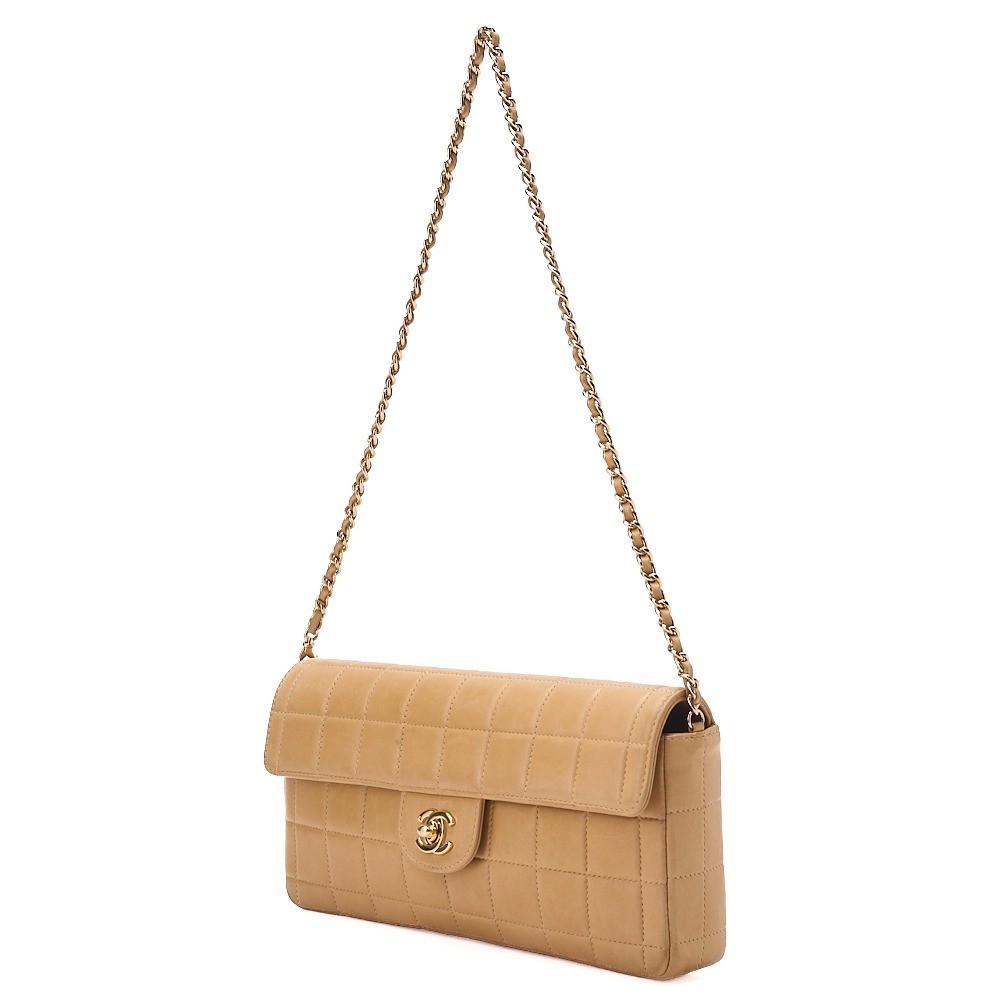 Lambskin chocolate bar chain shoulder bag, beige, gold hardware, series 7. — view 4