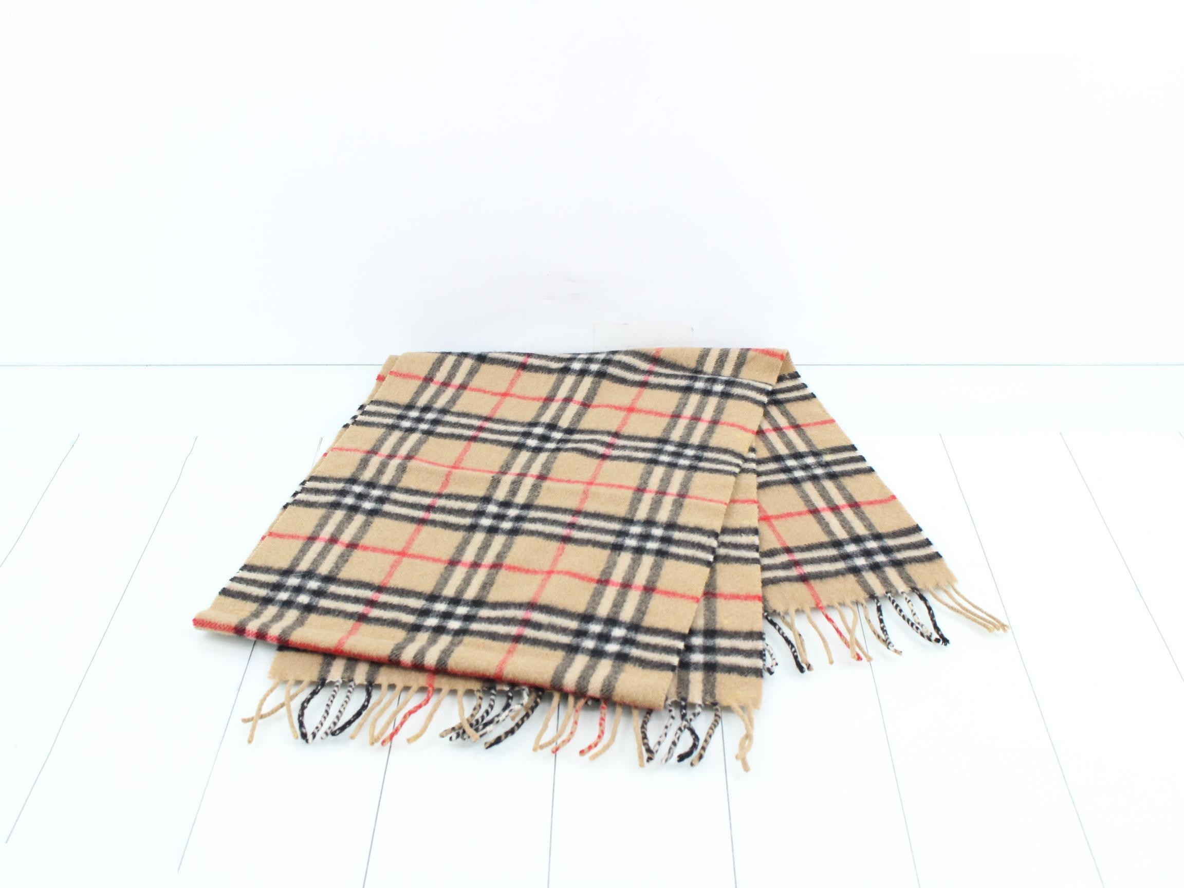 Other lines: Small items, accessories, and scarves — view 3