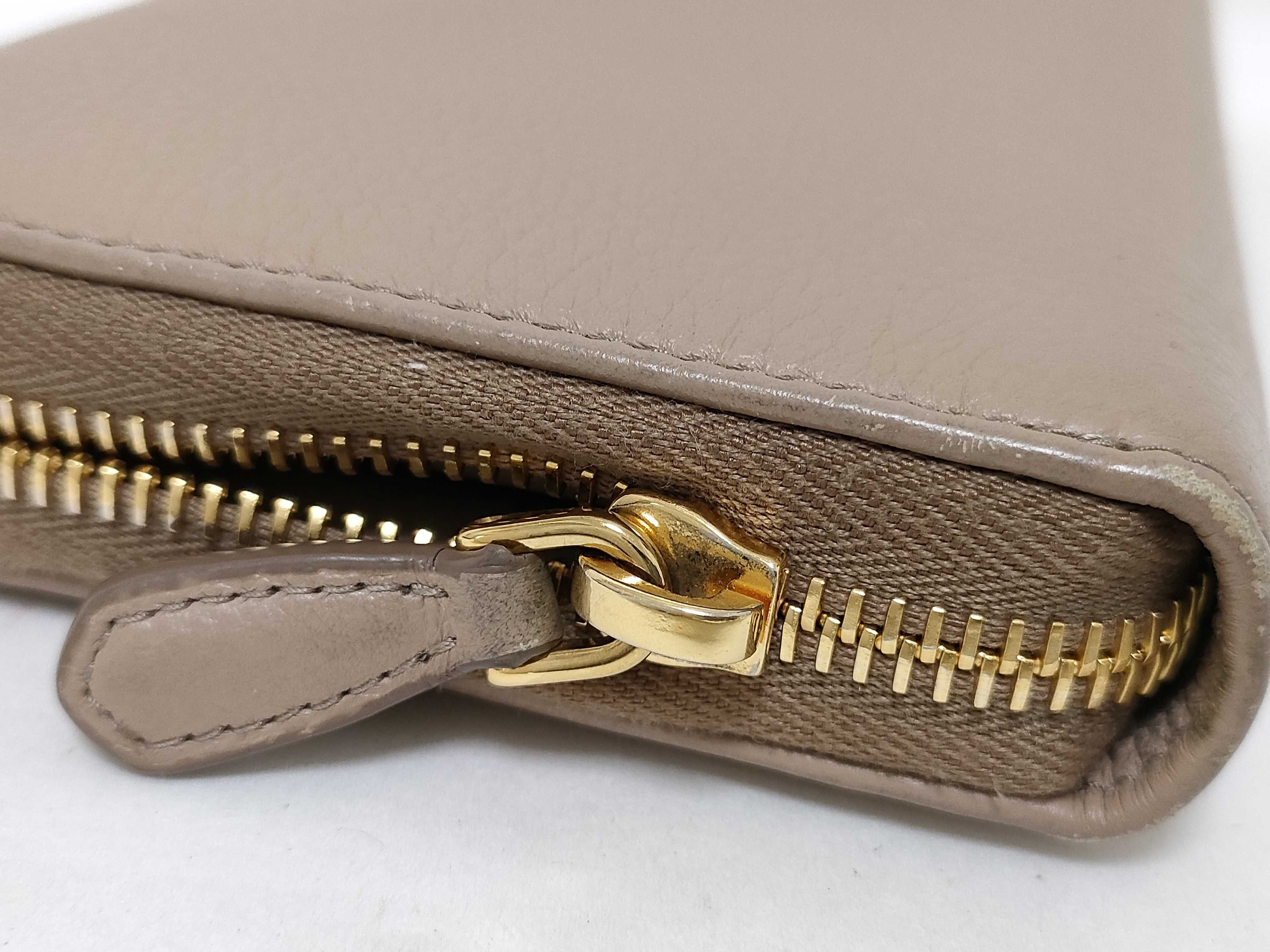 Saffiano Leather Round Zip Long Wallet 1ML506 RFID-protected, with Box and Certificate, Excellent Condition. — view 14