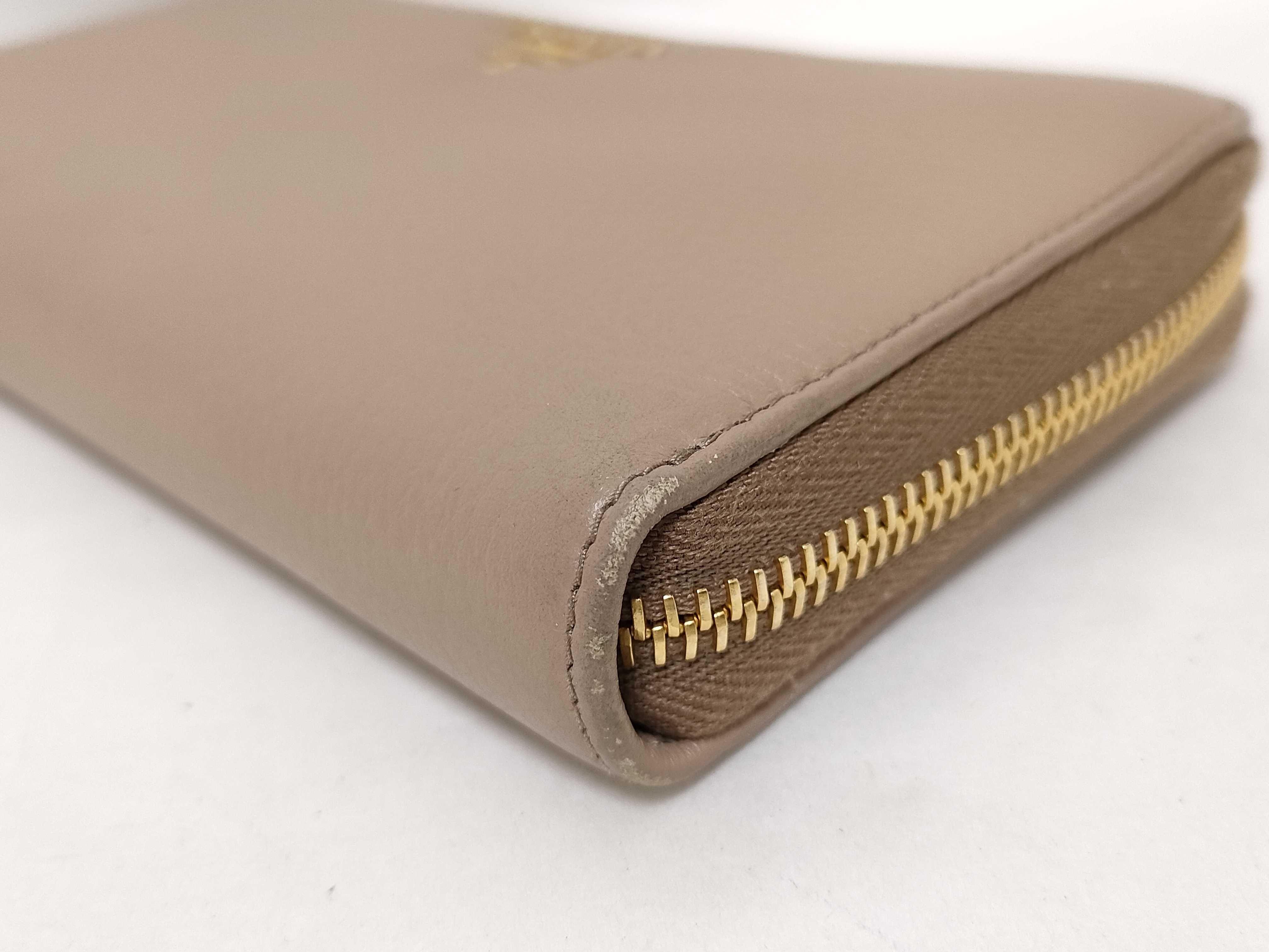 Saffiano Leather Round Zip Long Wallet 1ML506 RFID-protected, with Box and Certificate, Excellent Condition. — view 4