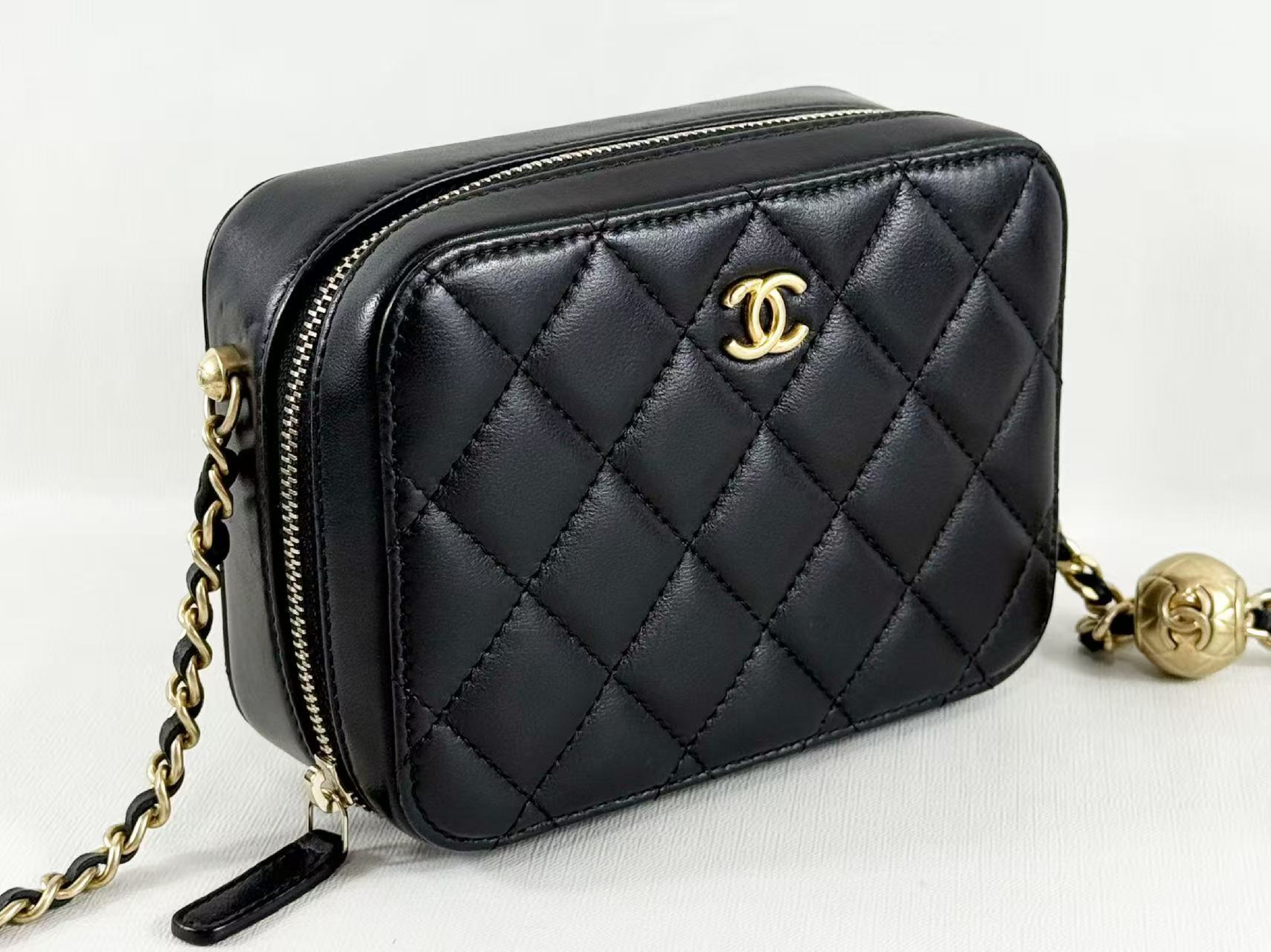 Black Matelassé Crushed Shoulder Bag, Approx. W15cm, Serial Number 31-series, with Dust Bag and Seal, Vintage Gold Hardware, 31852411 — view 6