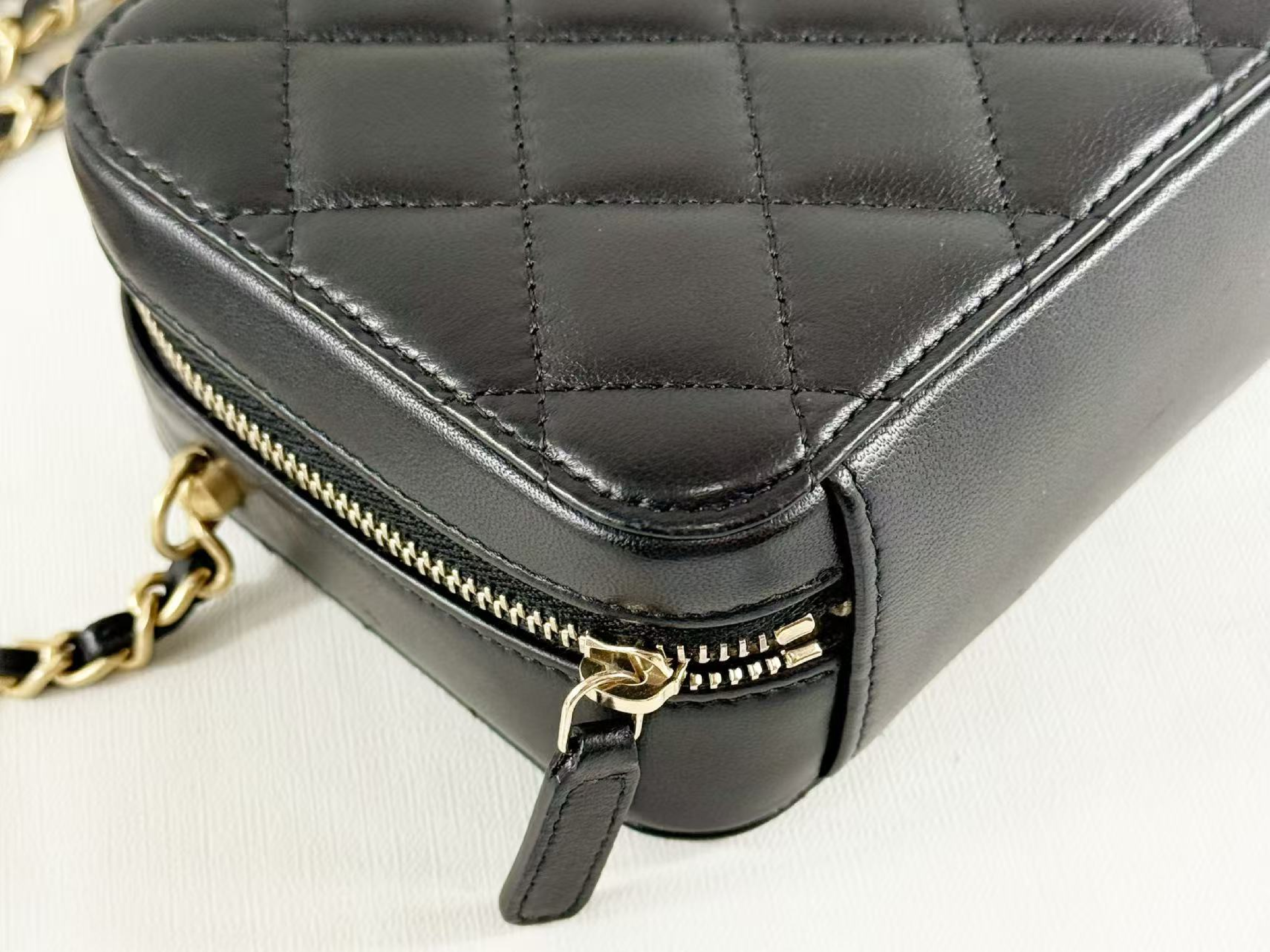 Black Matelassé Crushed Shoulder Bag, Approx. W15cm, Serial Number 31-series, with Dust Bag and Seal, Vintage Gold Hardware, 31852411 — view 9
