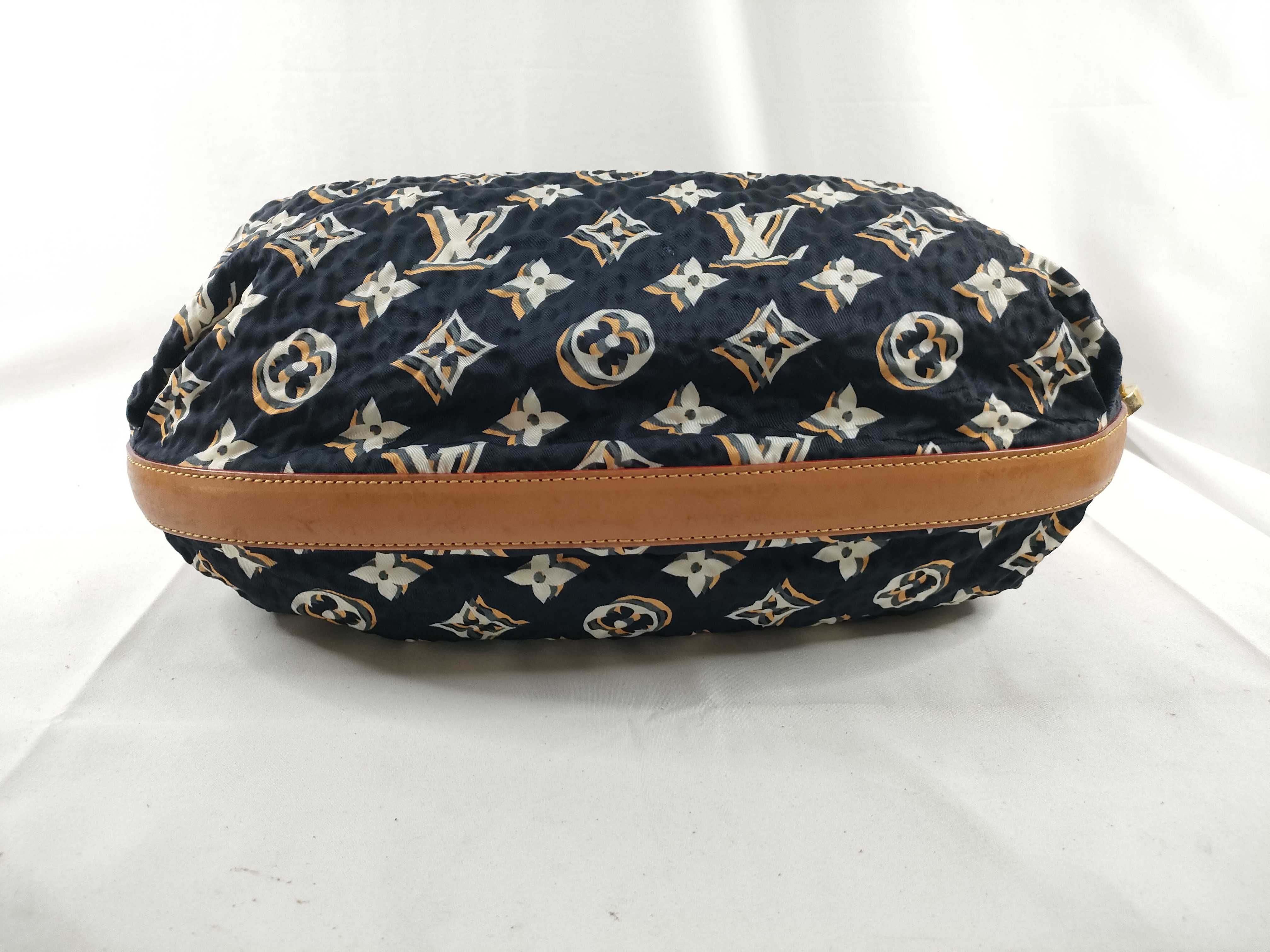 Monogram Bulle GM M40233 RC4109 Shoulder Bag — view 4