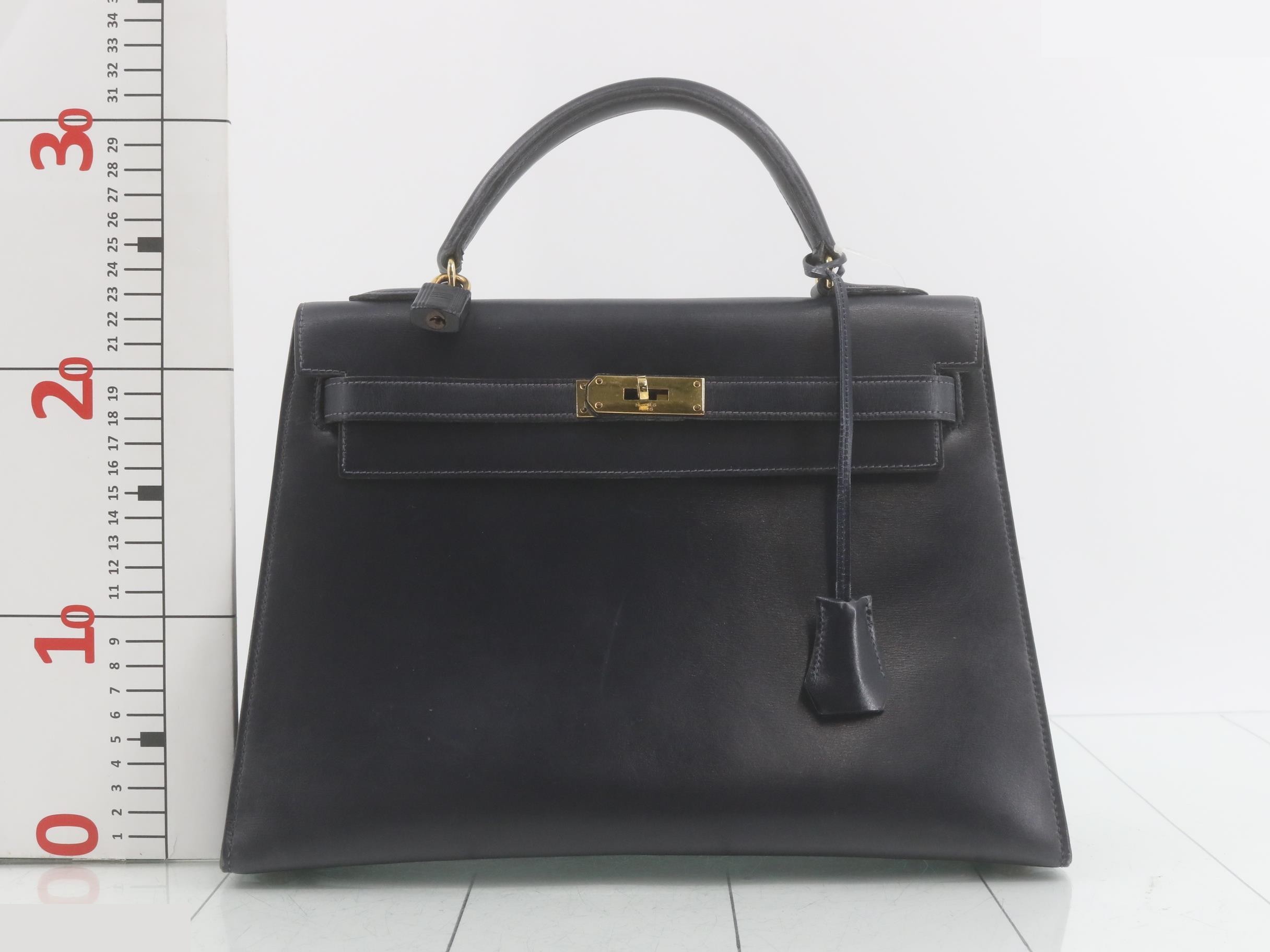 Kelly 32 — view 2