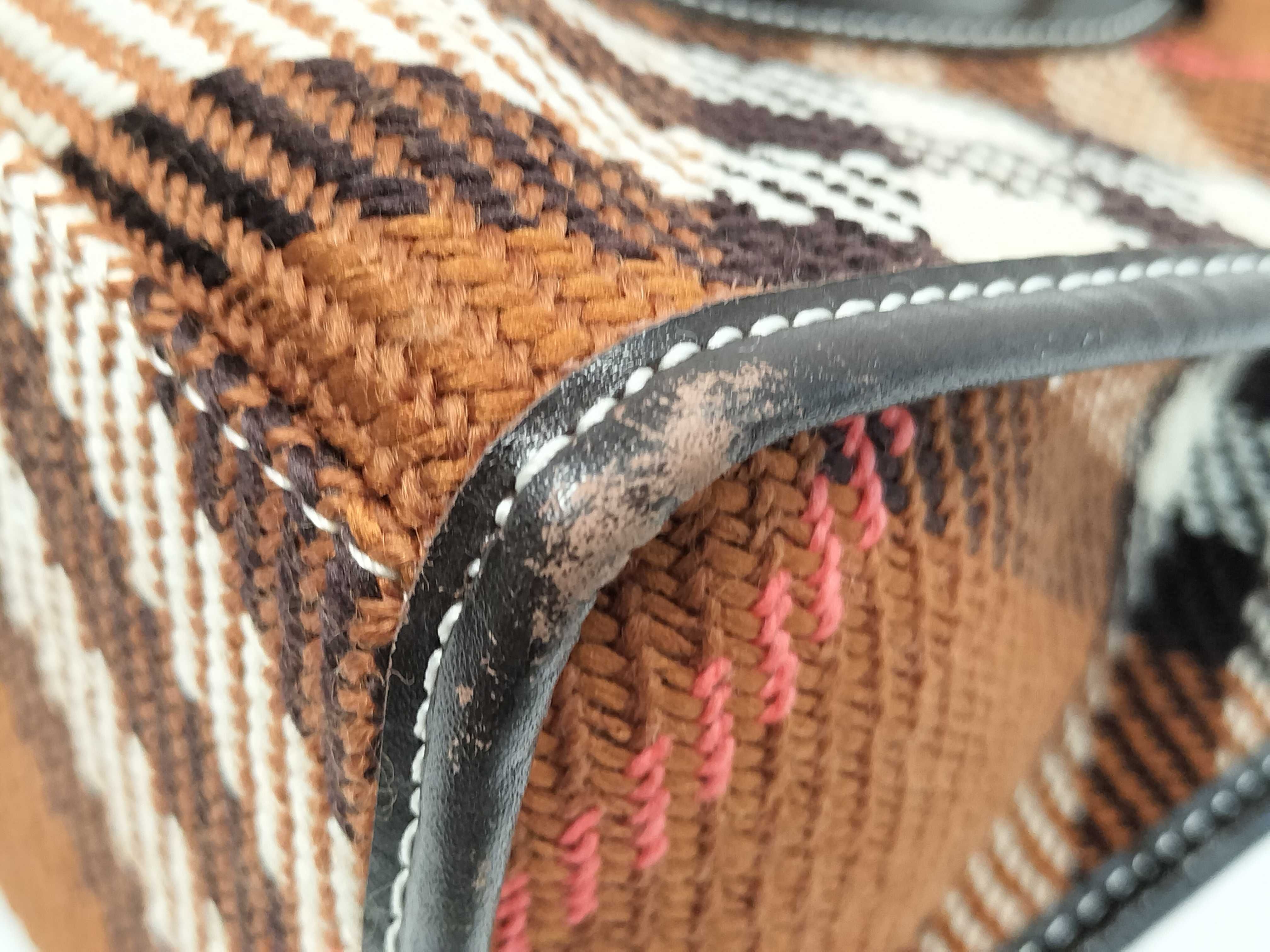 Blue Label / Handbag / Canvas Handbag — view 6