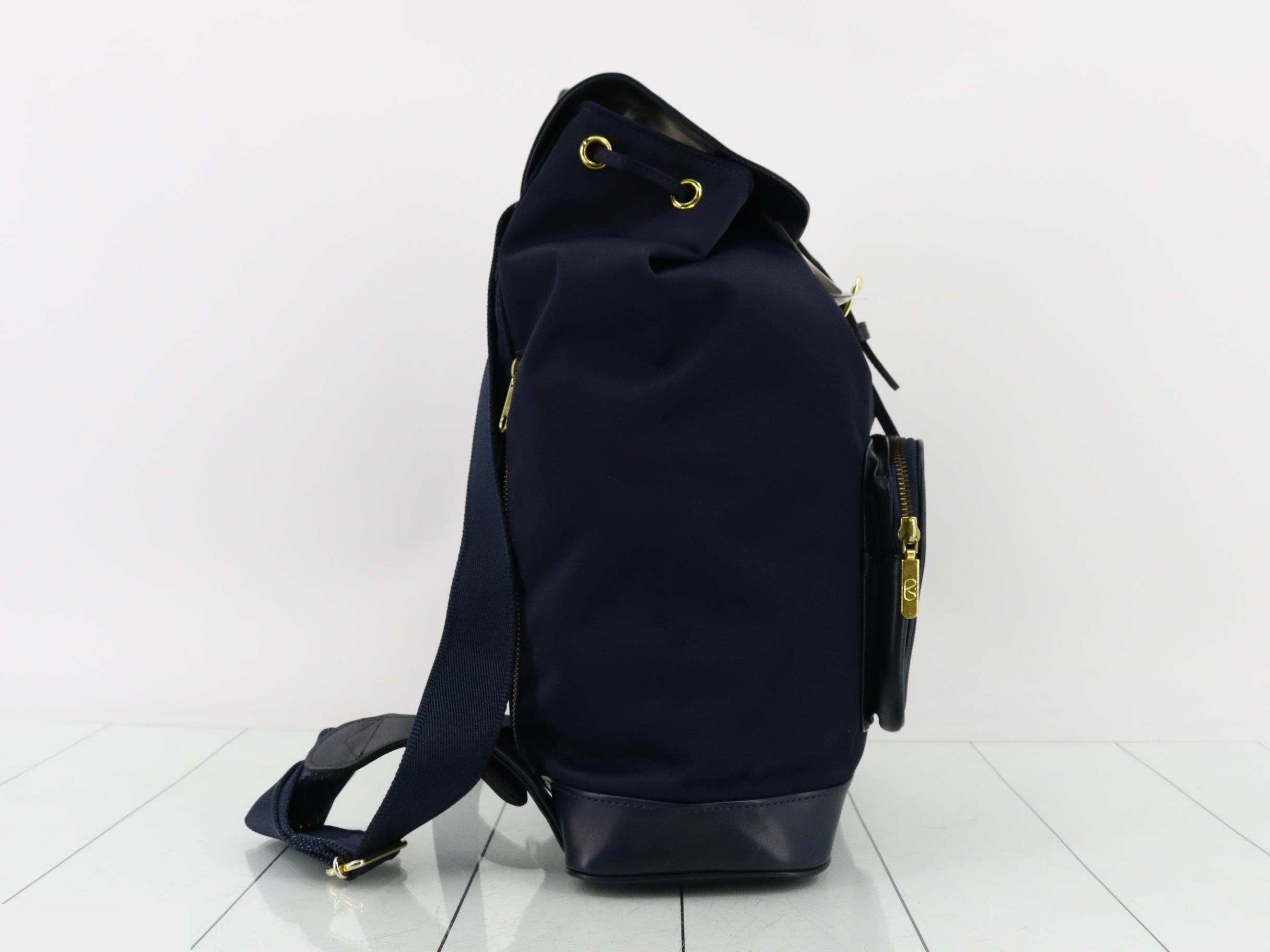 Backpack — view 4