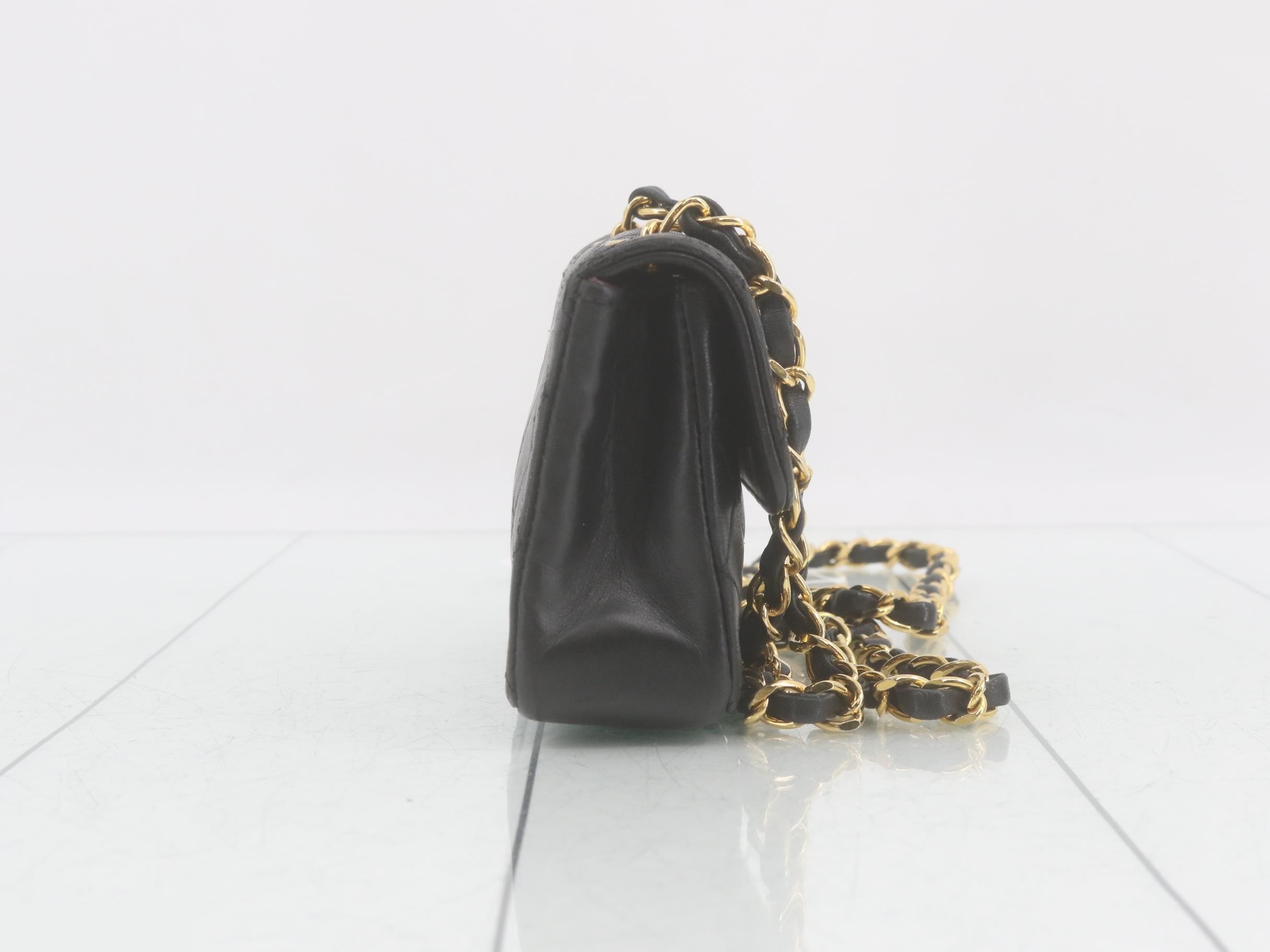 Matelassé Shoulder Bag — view 4