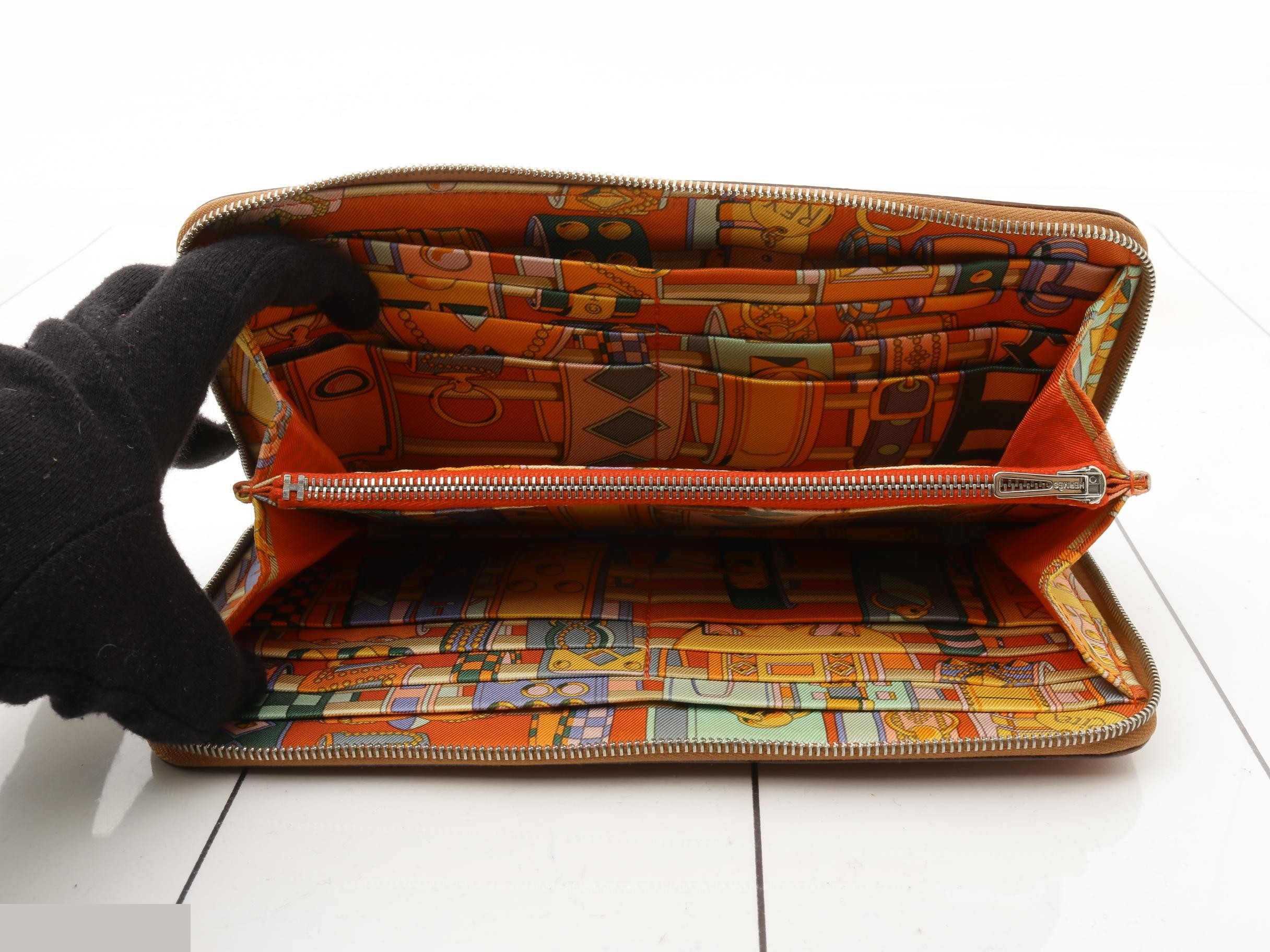 Azap HERMES wallet R stamp — view 4