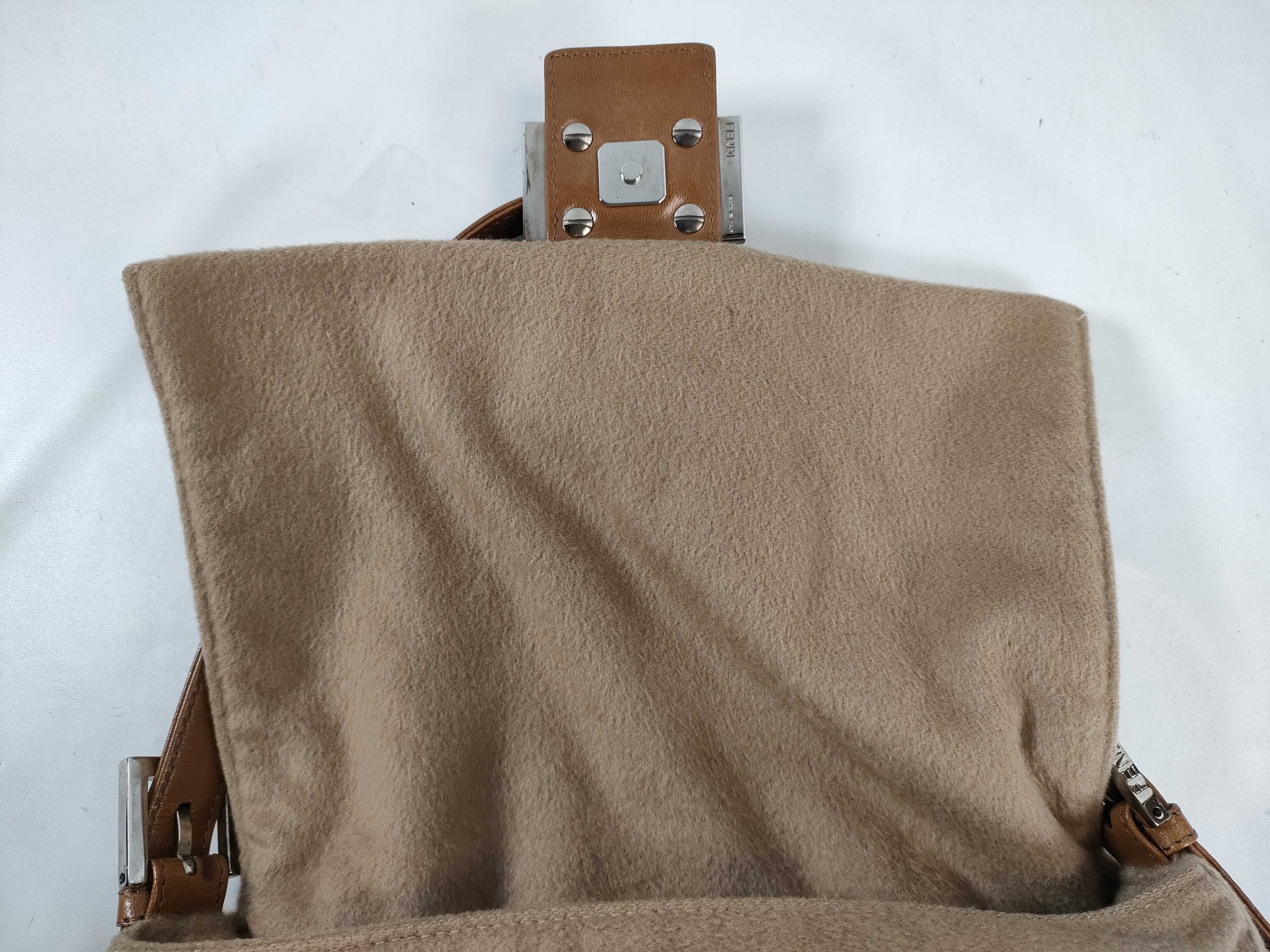 Mamma Bucket Felt Shoulder Bag (Beige) — view 9