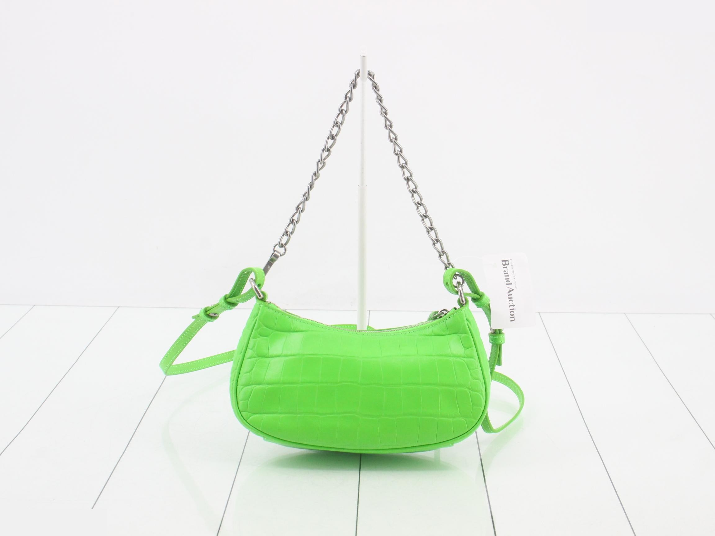 Le Cagole Shoulder Bag — view 2
