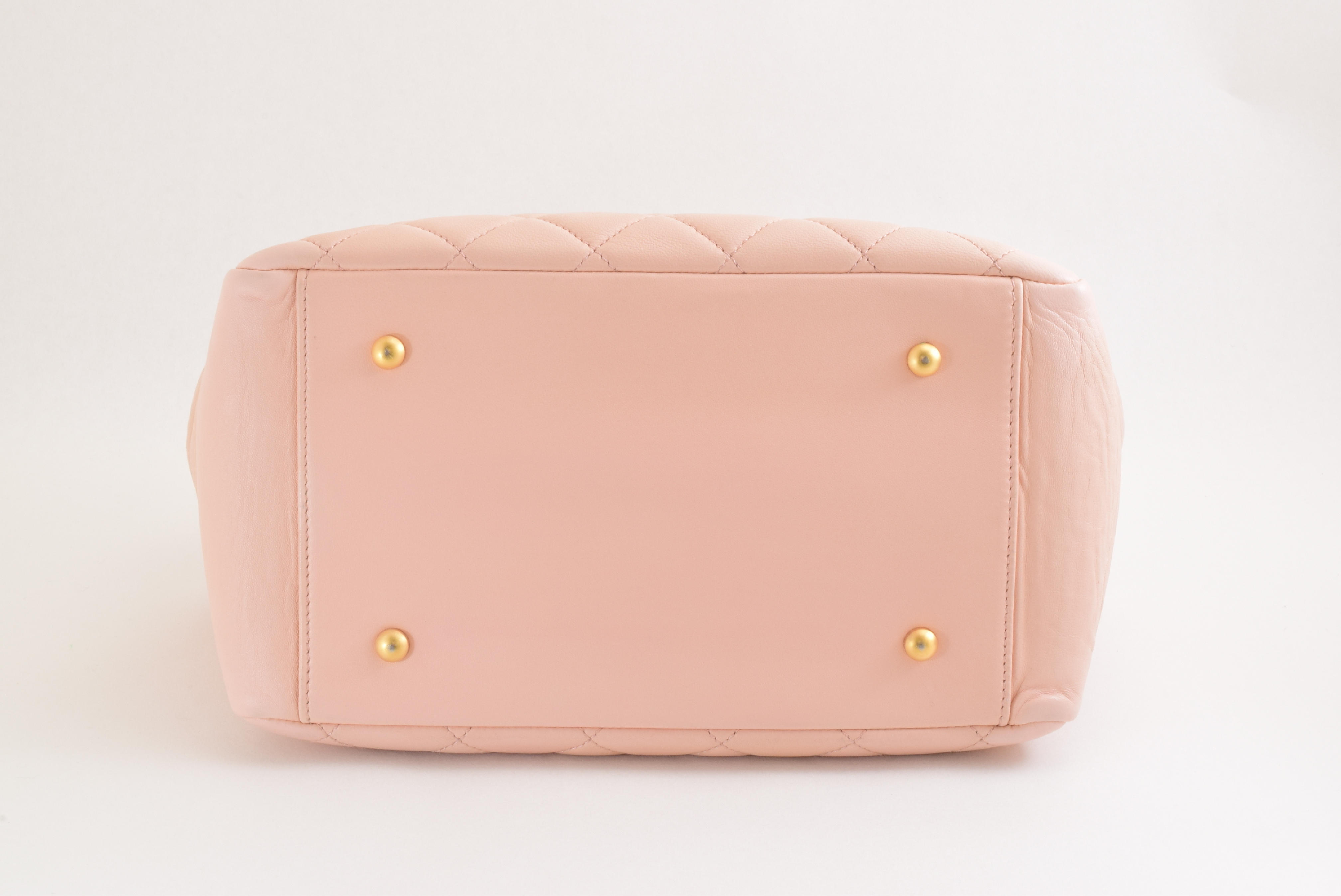 Matelassé Tote Chain Coco Lambskin Shoulder Bag — view 3