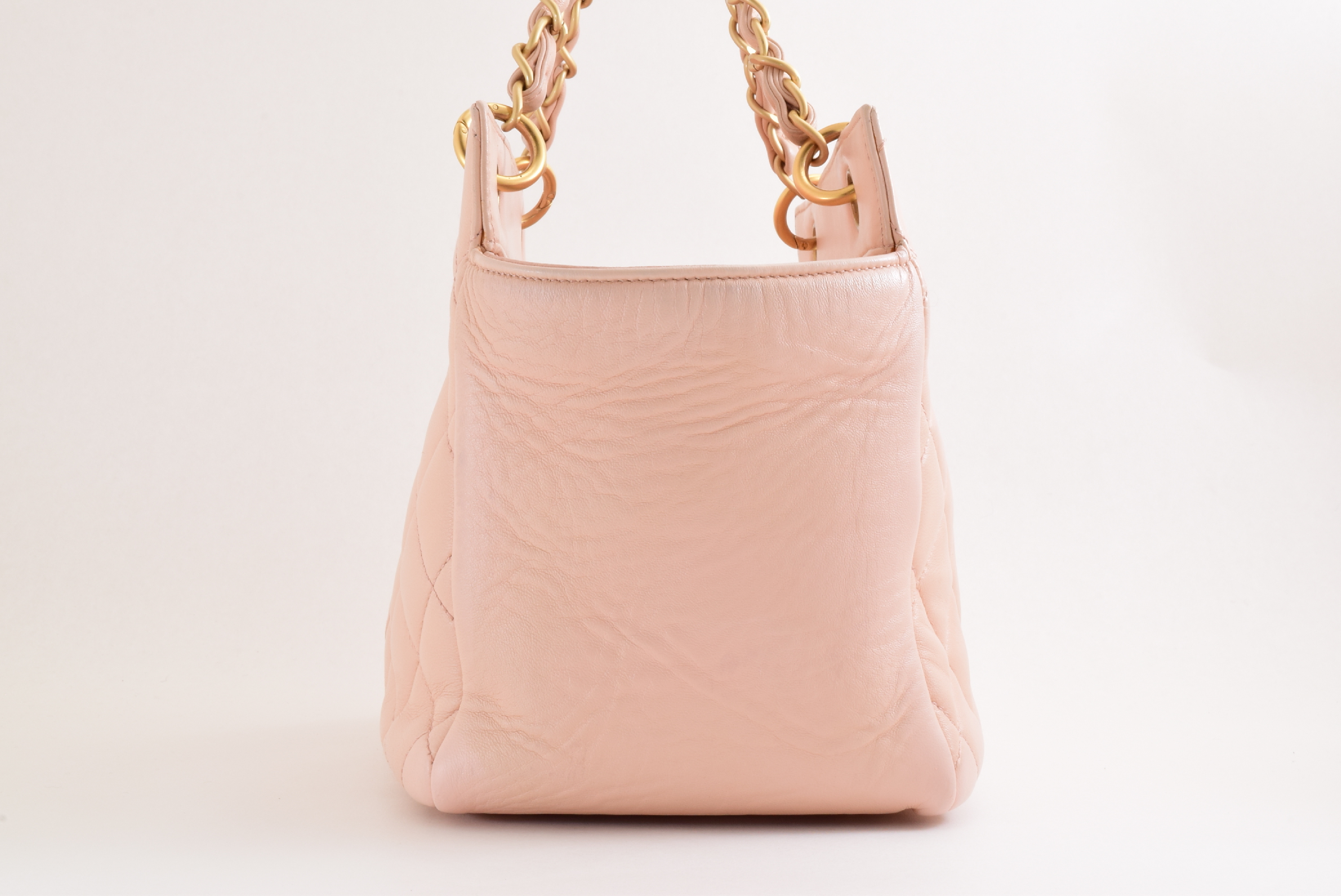 Matelassé Tote Chain Coco Lambskin Shoulder Bag — view 5