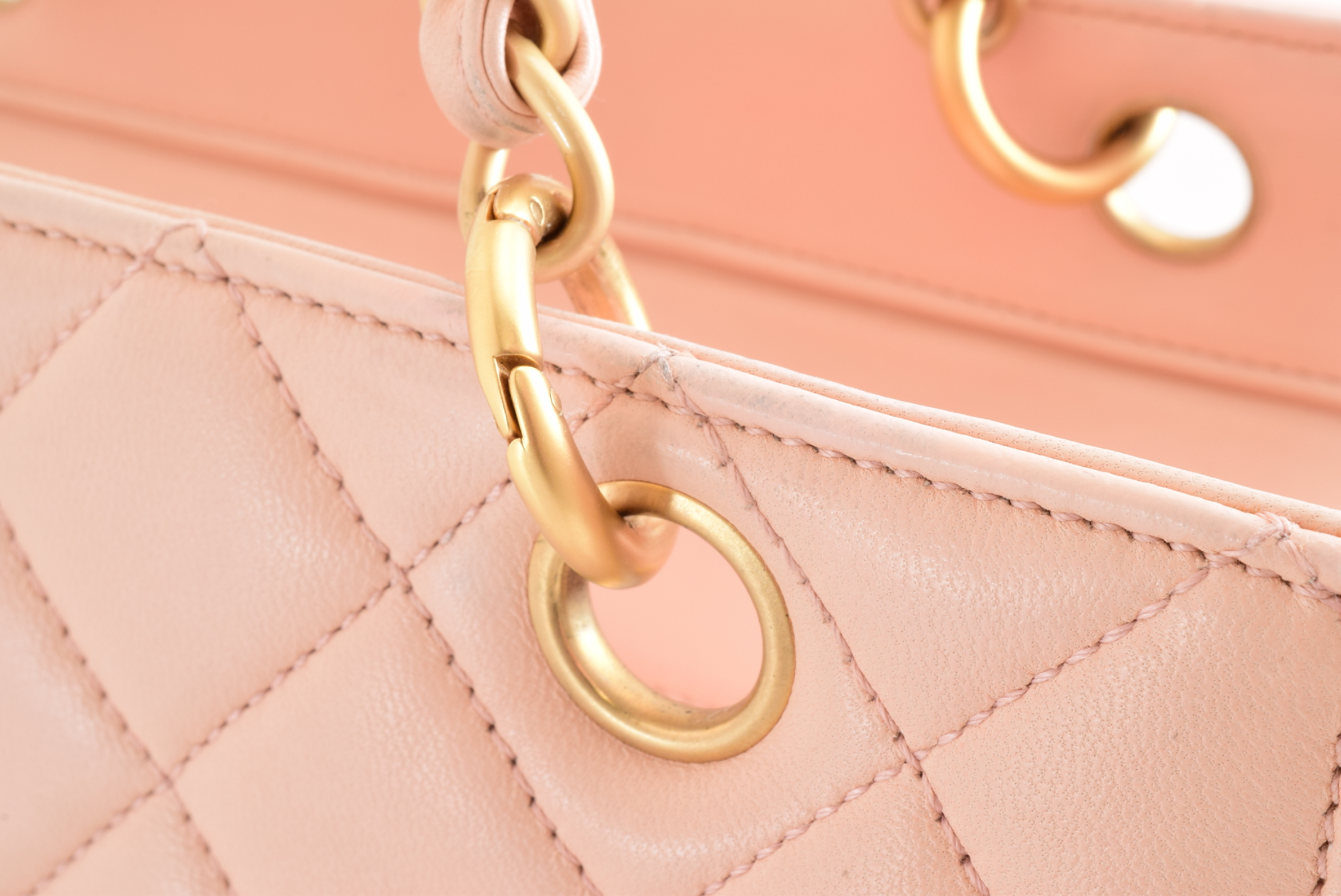 Matelassé Tote Chain Coco Lambskin Shoulder Bag — view 6