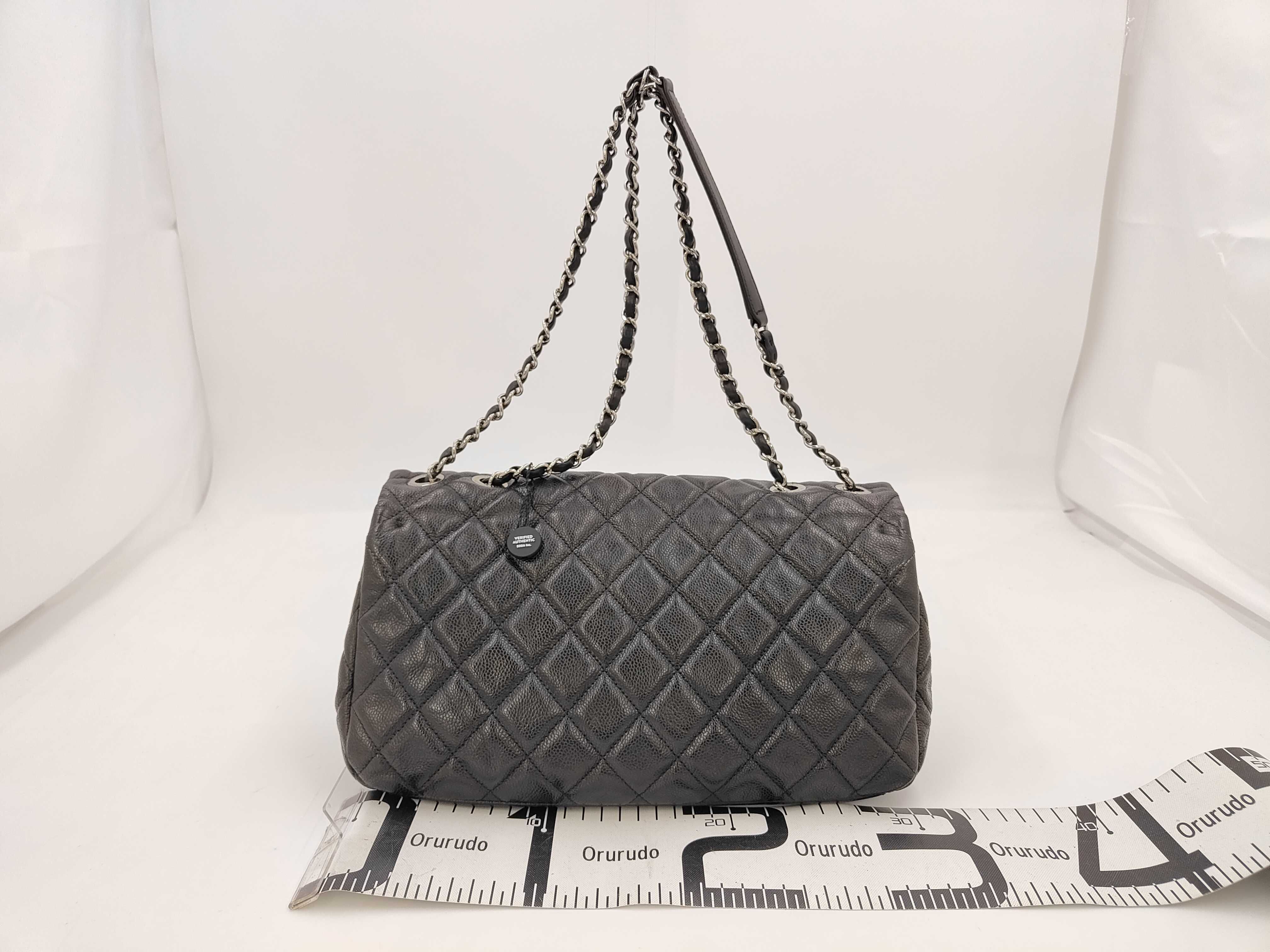 Matelassé Caviar Skin Chain Shoulder Bag with Coco Mark — view 2
