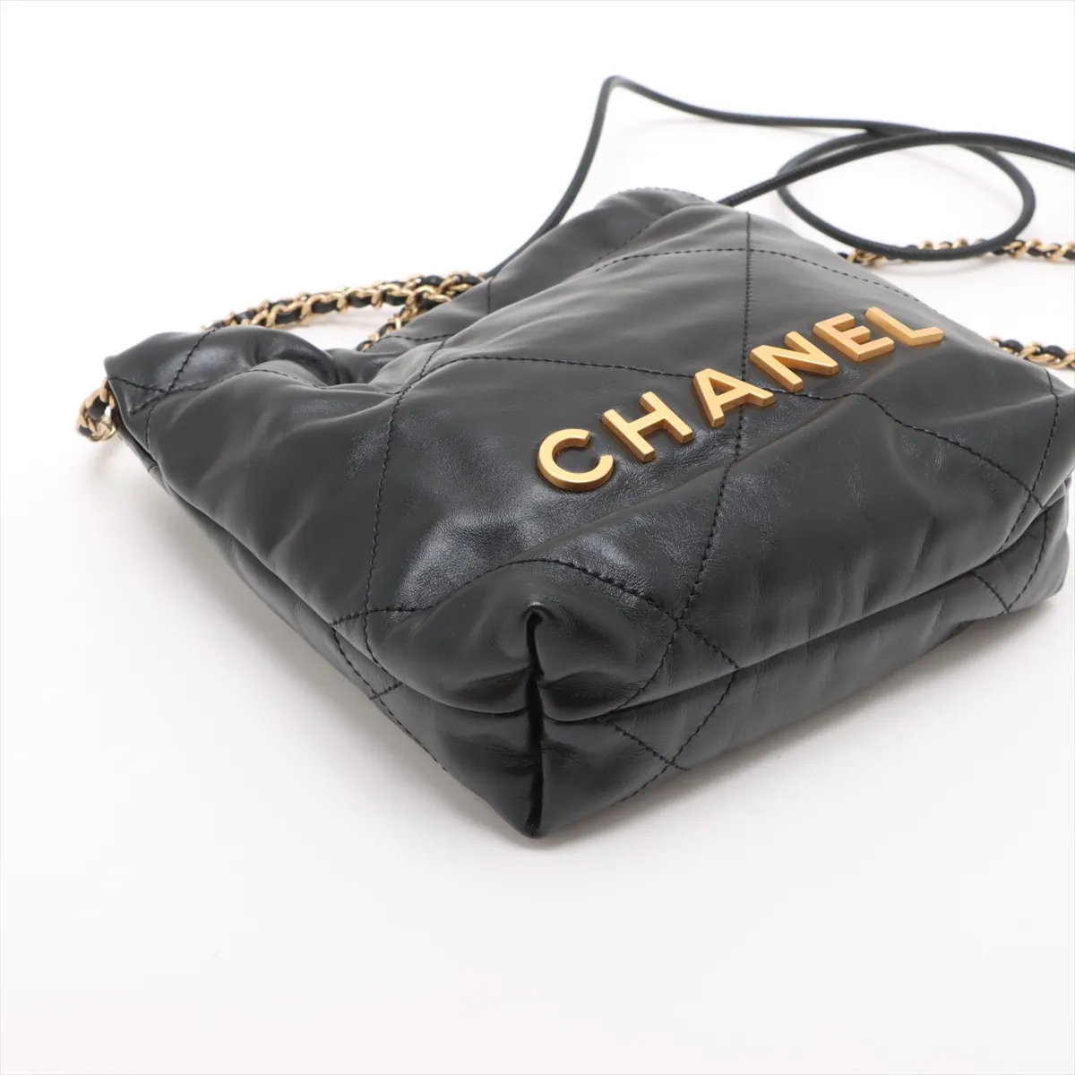22 Mini Shiny Calfskin Chain Shoulder Bag Black Gold Hardware A7L79JE4 Random Plate AS3980 — view 4