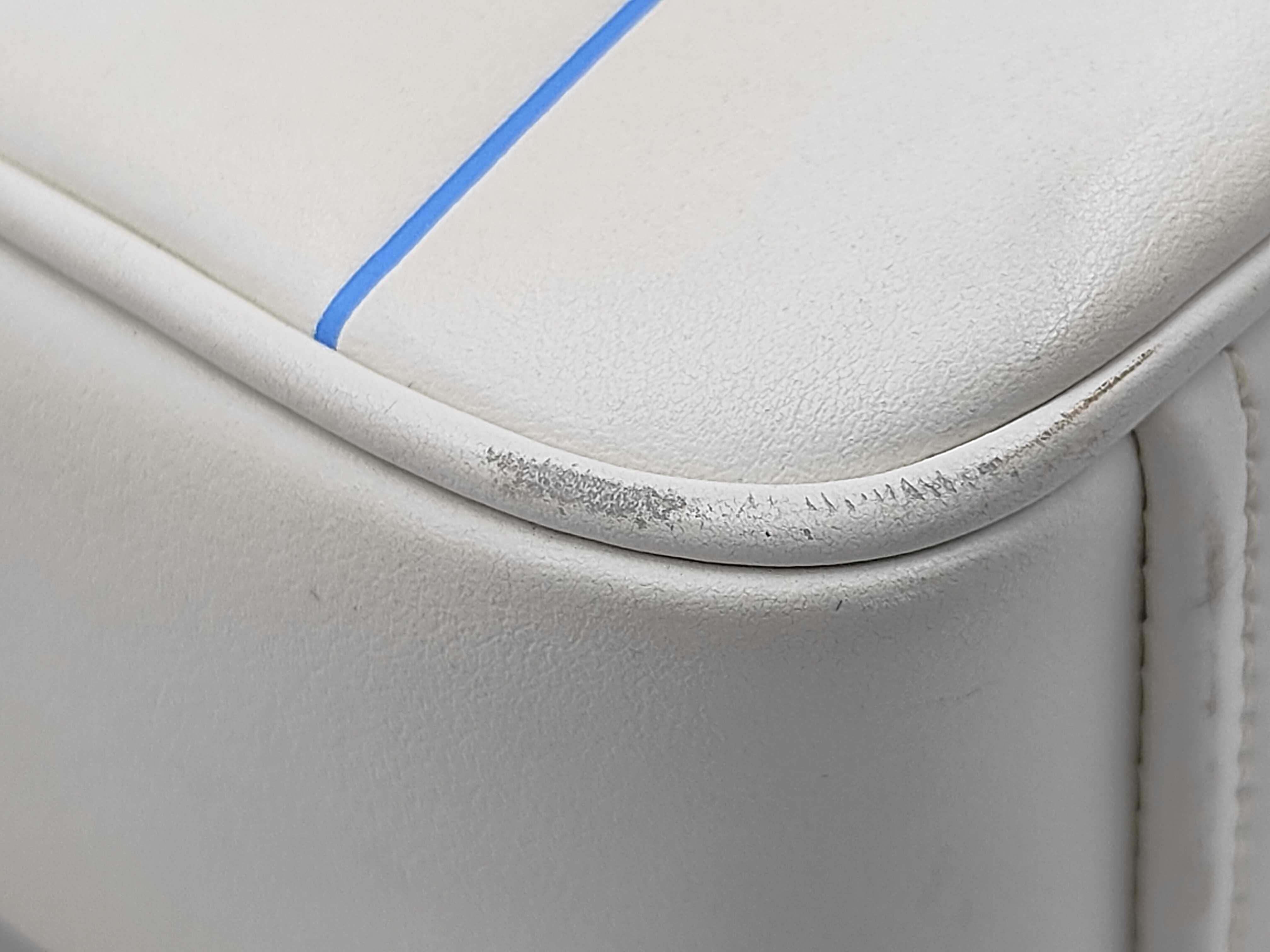1BH093 Leather Shoulder Bag — view 4