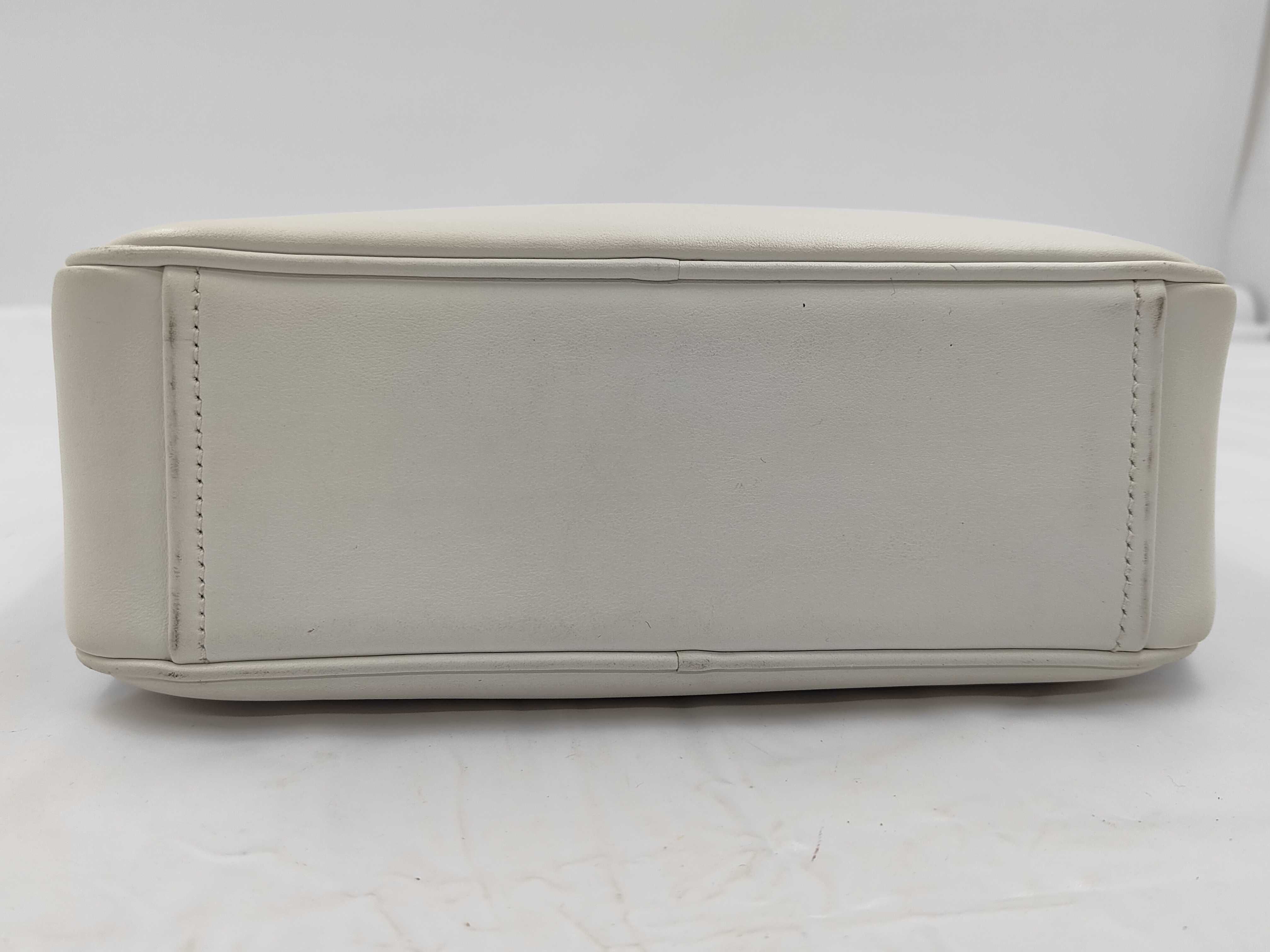 1BH093 Leather Shoulder Bag — view 5