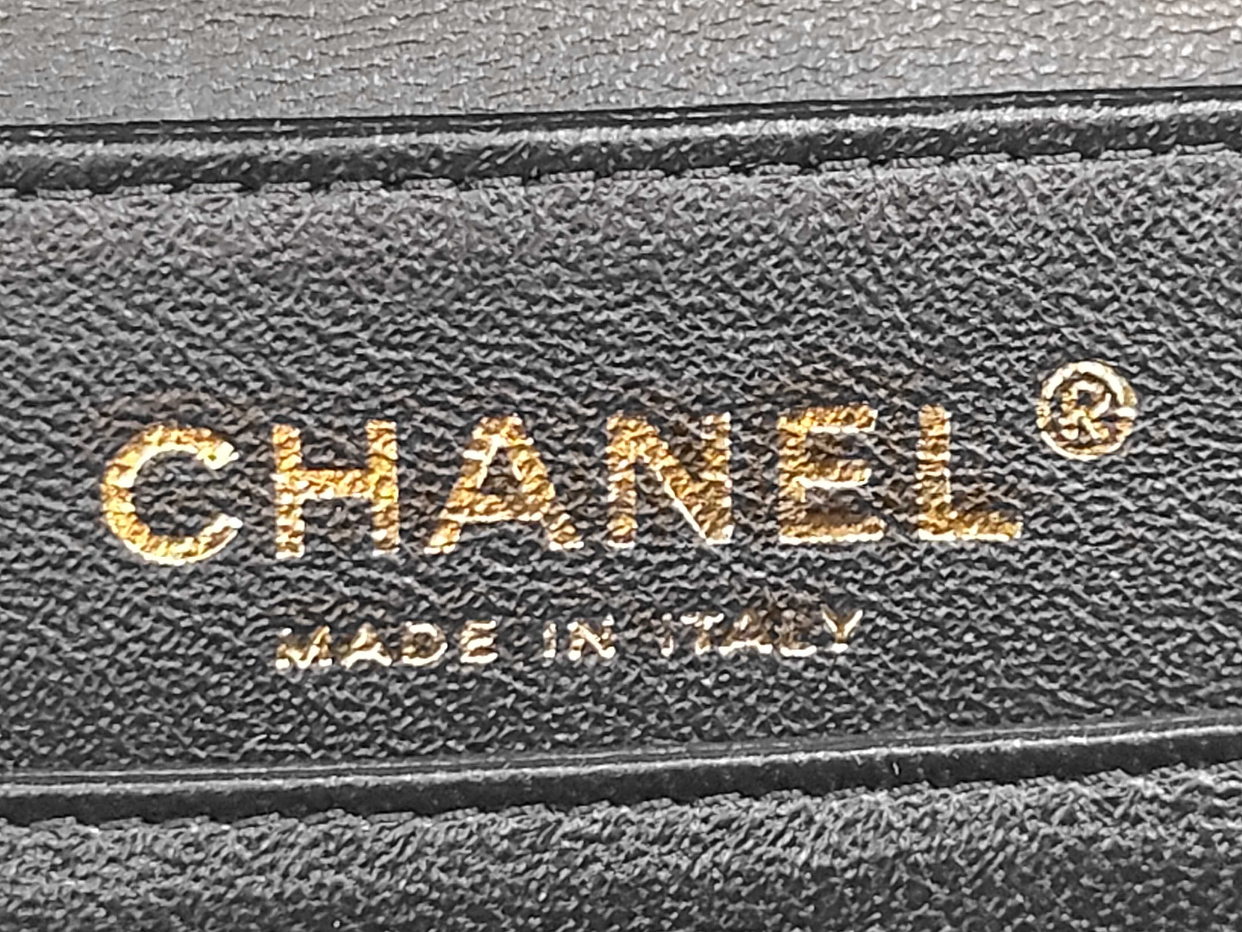 Matelassé Shoulder Bag, with Boutique Seal, Serial Number in the 19s — view 11