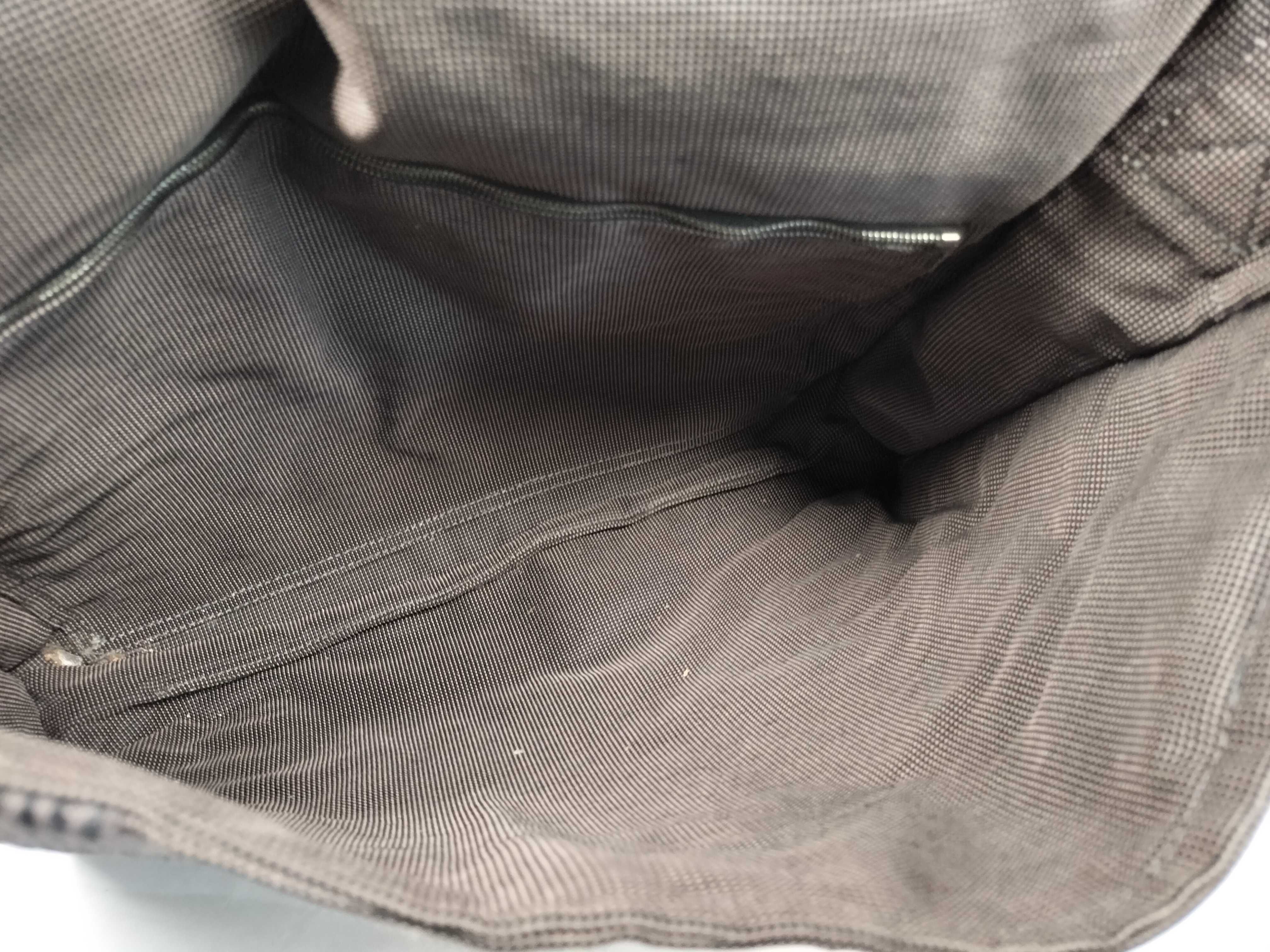 Herline Bassas MM Shoulder Bag — view 10