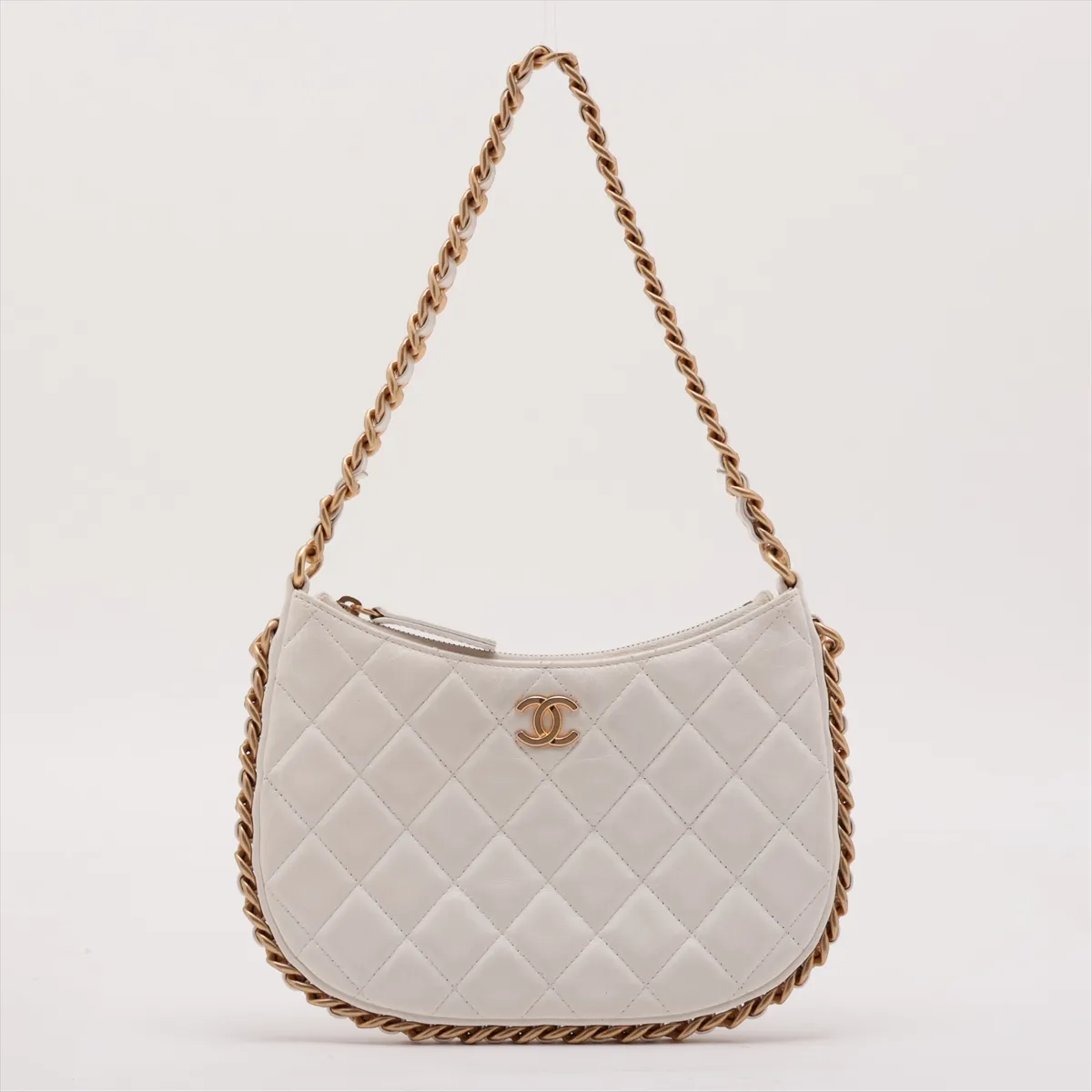 Matelassé Lambskin Chain Shoulder Bag, Chain Around, White, Gold Hardware, AN1KJNA6, Random Plate
