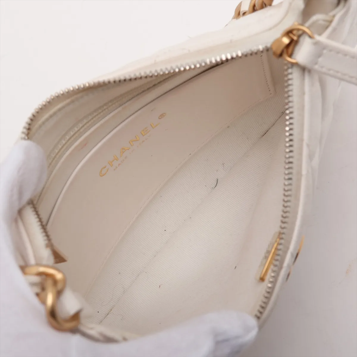 Matelassé Lambskin Chain Shoulder Bag, Chain Around, White, Gold Hardware, AN1KJNA6, Random Plate — view 7