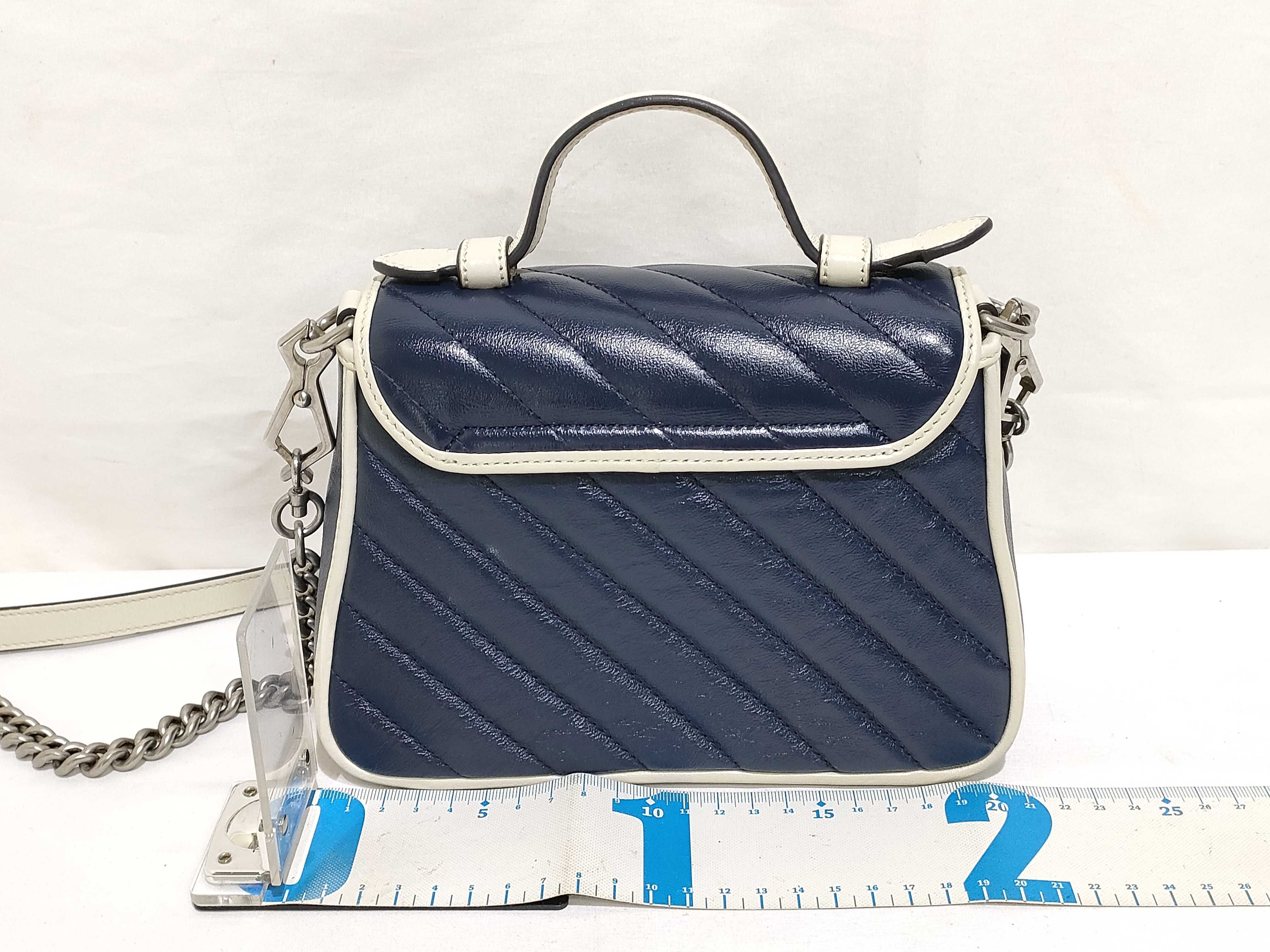 GG Marmont 2-Way Handbag 583571 Handbag — view 2