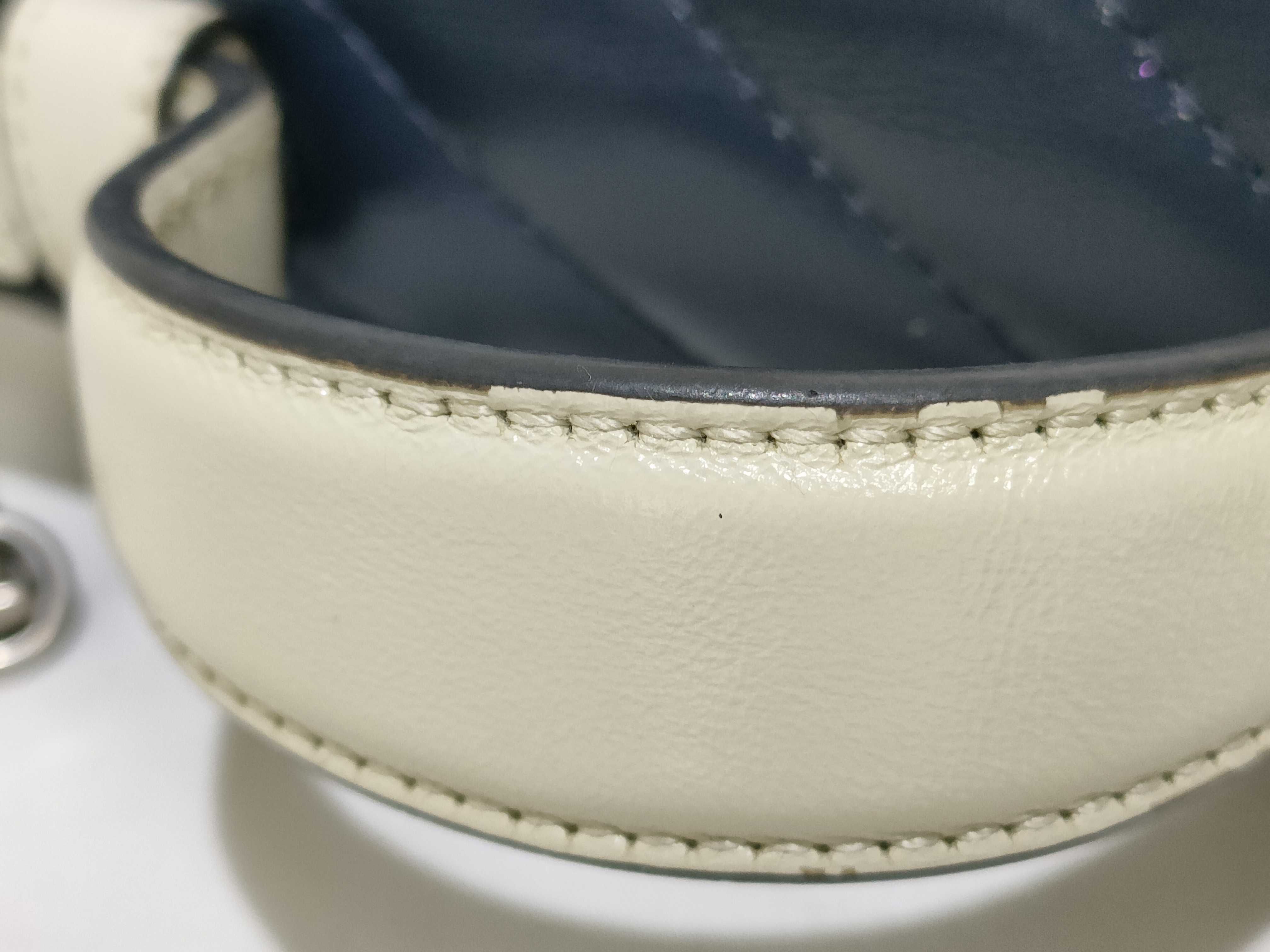 GG Marmont 2-Way Handbag 583571 Handbag — view 4