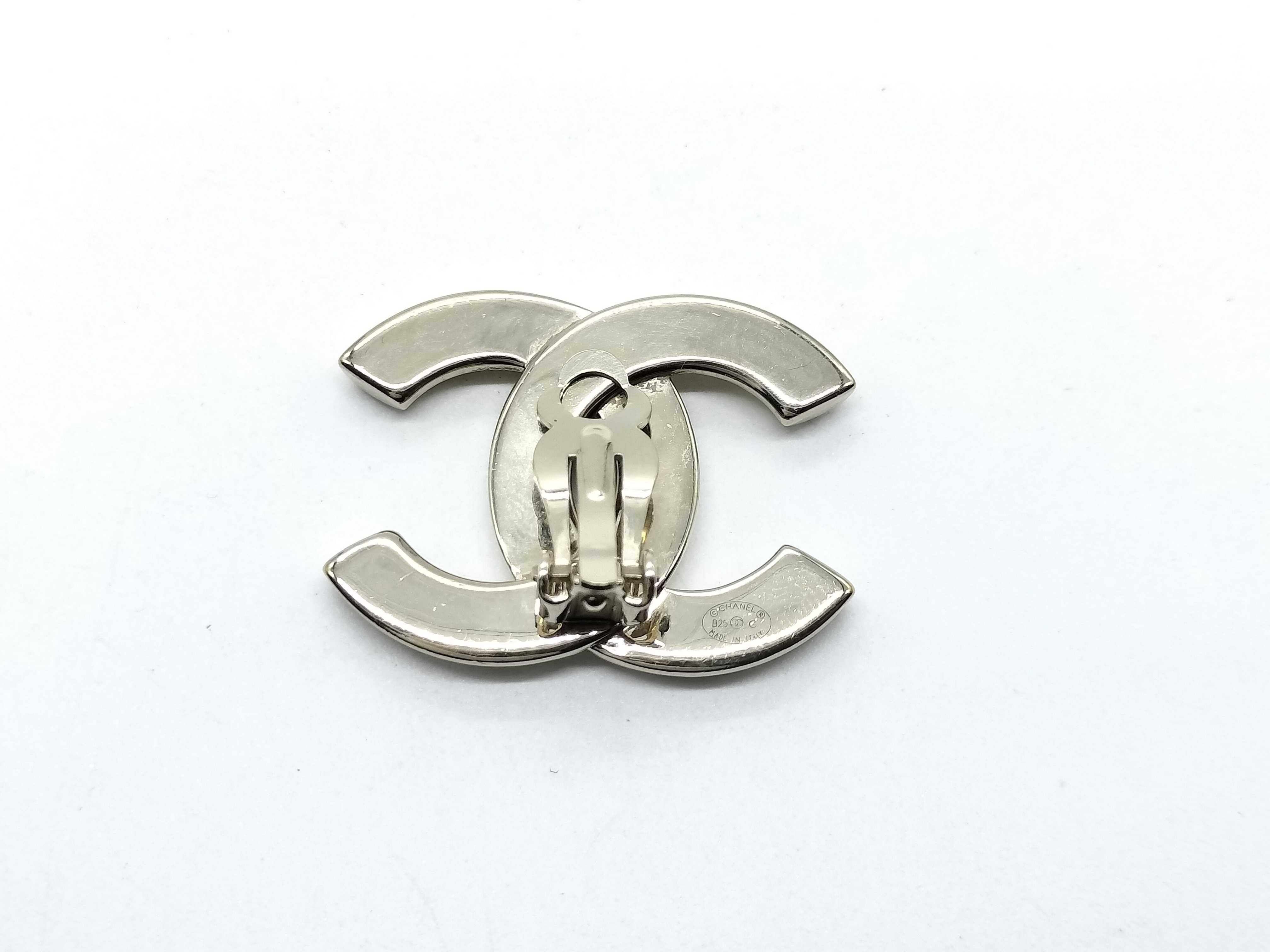 B25 Earrings — view 2