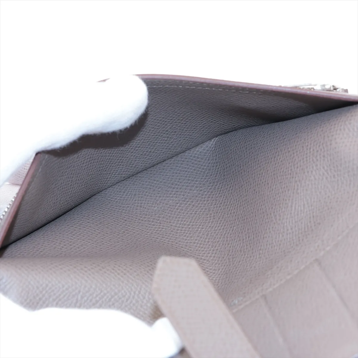 Bear Souffle Vaux Epson Long Wallet Etoupe Silver Hardware C:2018 — view 7