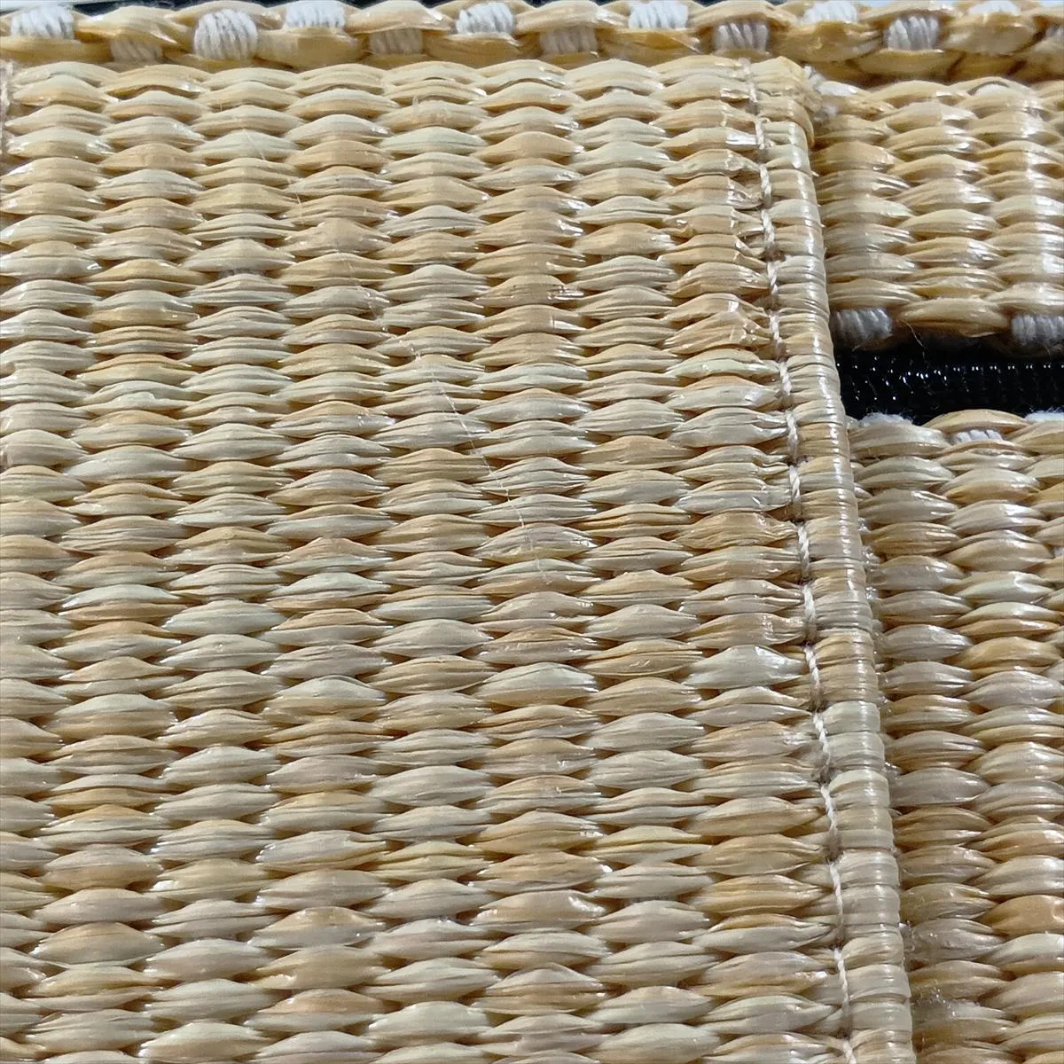 Les Beiges Panier des Essentiels Rattan Pouch, Natural with Black Hardware — view 6